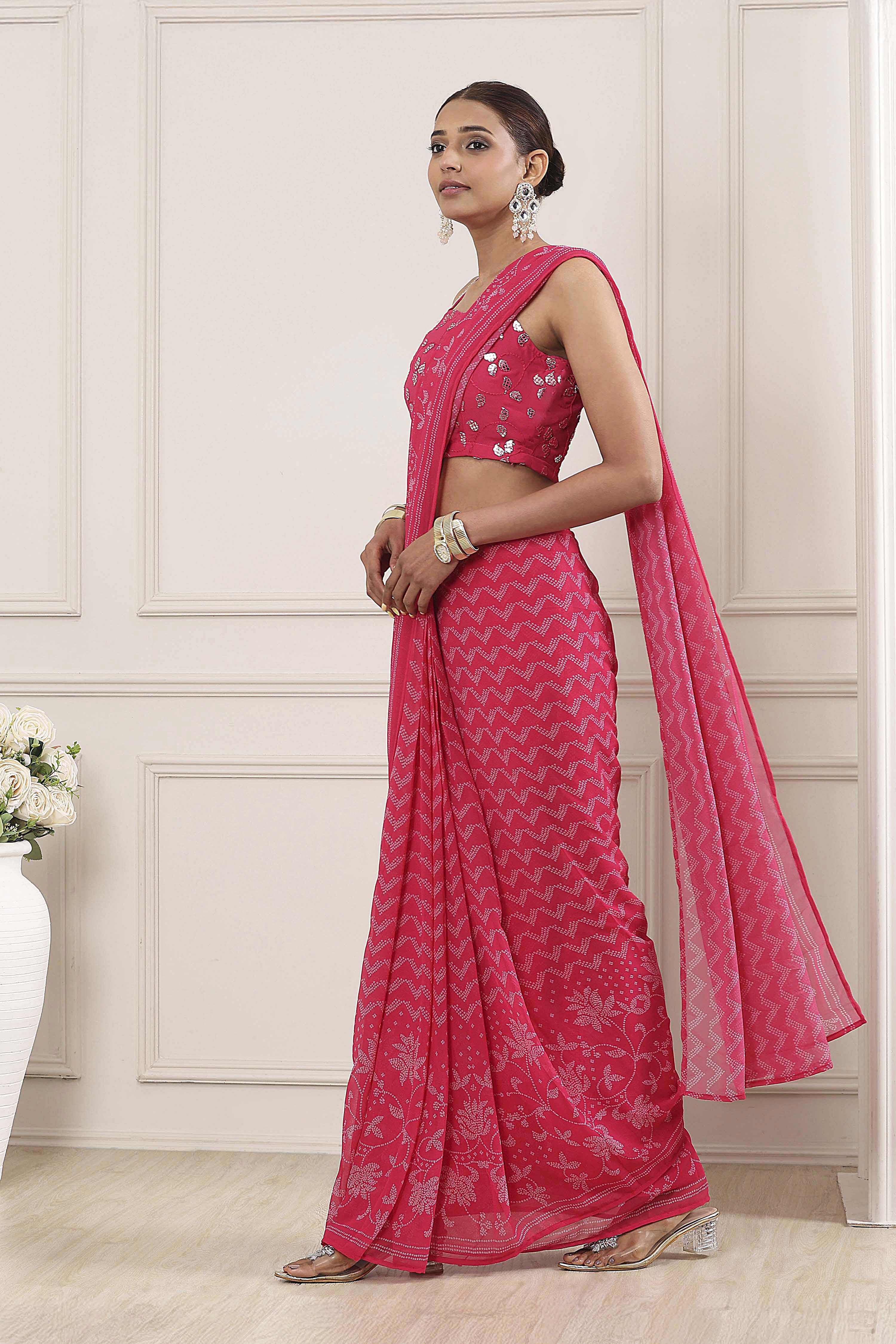Pink Poly Georgette Printed Saree With Blouse image number 3