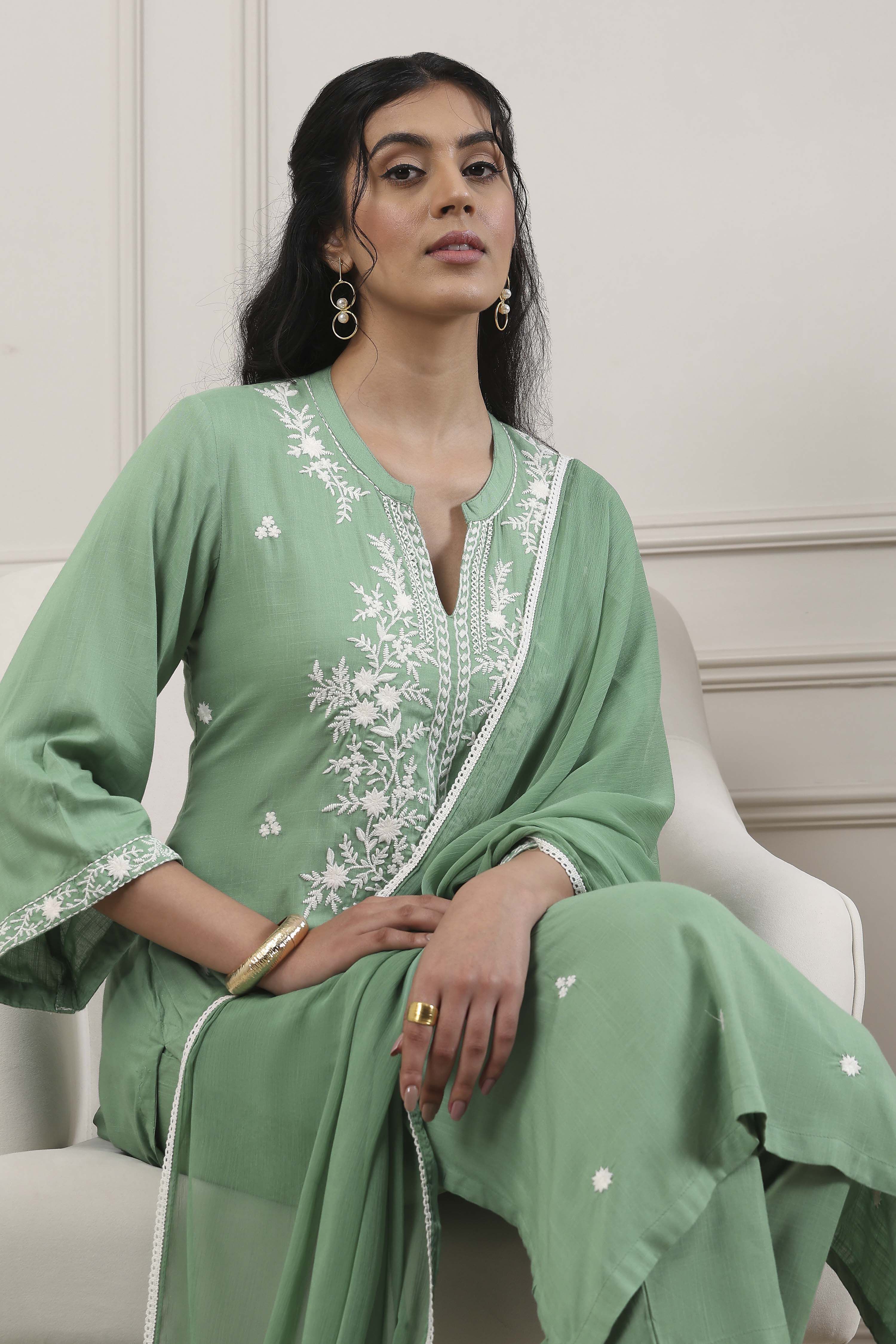 Pink Viscose Floral Embroidered Straight Suit Set image number 7