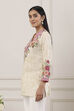 Pink Floral Printed Yoke Straight Kurti image number 2