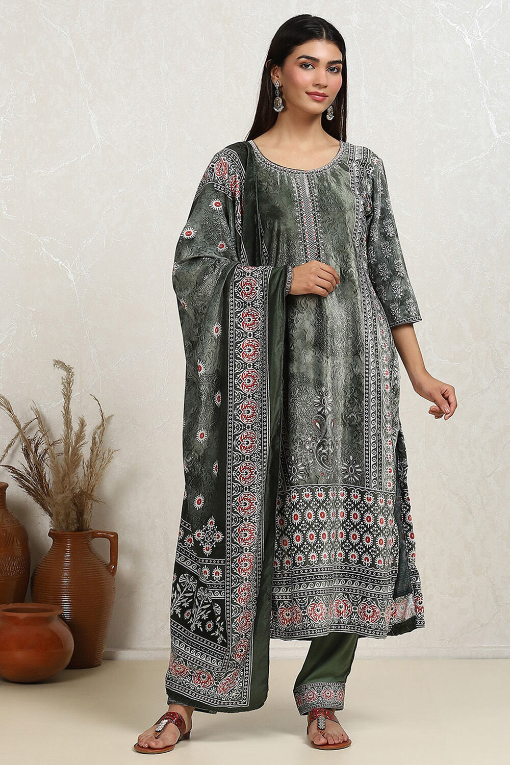 Green Velvet Digital Print Unstitched Suit Set image number 8