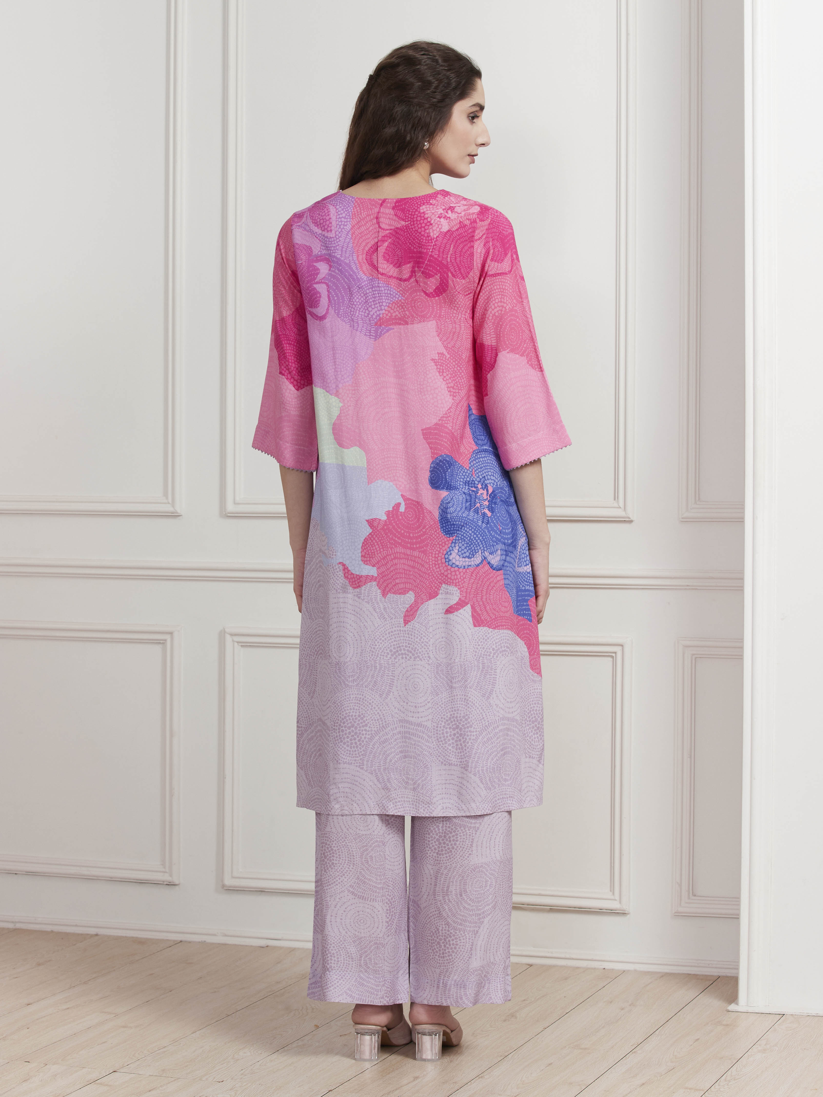 Green Abstract Printed Straight Suit Set image number 4