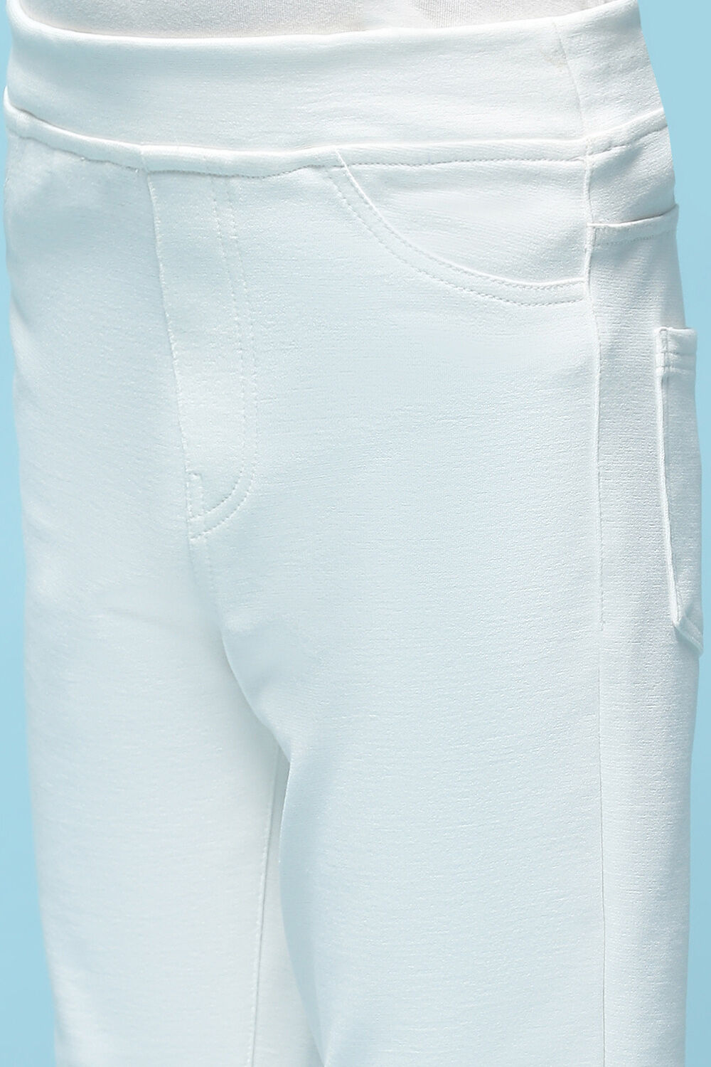 Off-White Cotton Lycra Regular Fit Capri image number 1