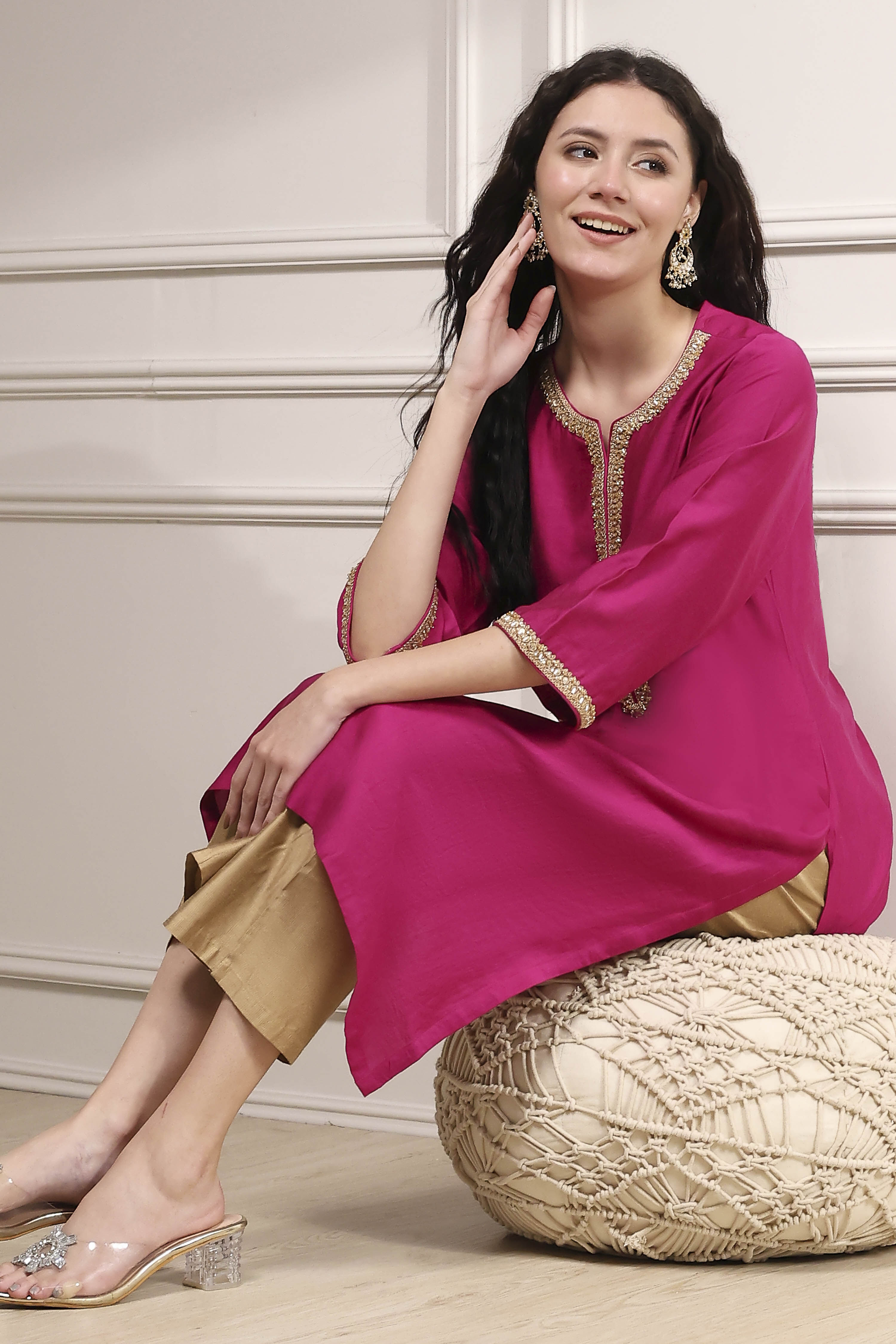 Beige Solid Straight Kurta image number 0