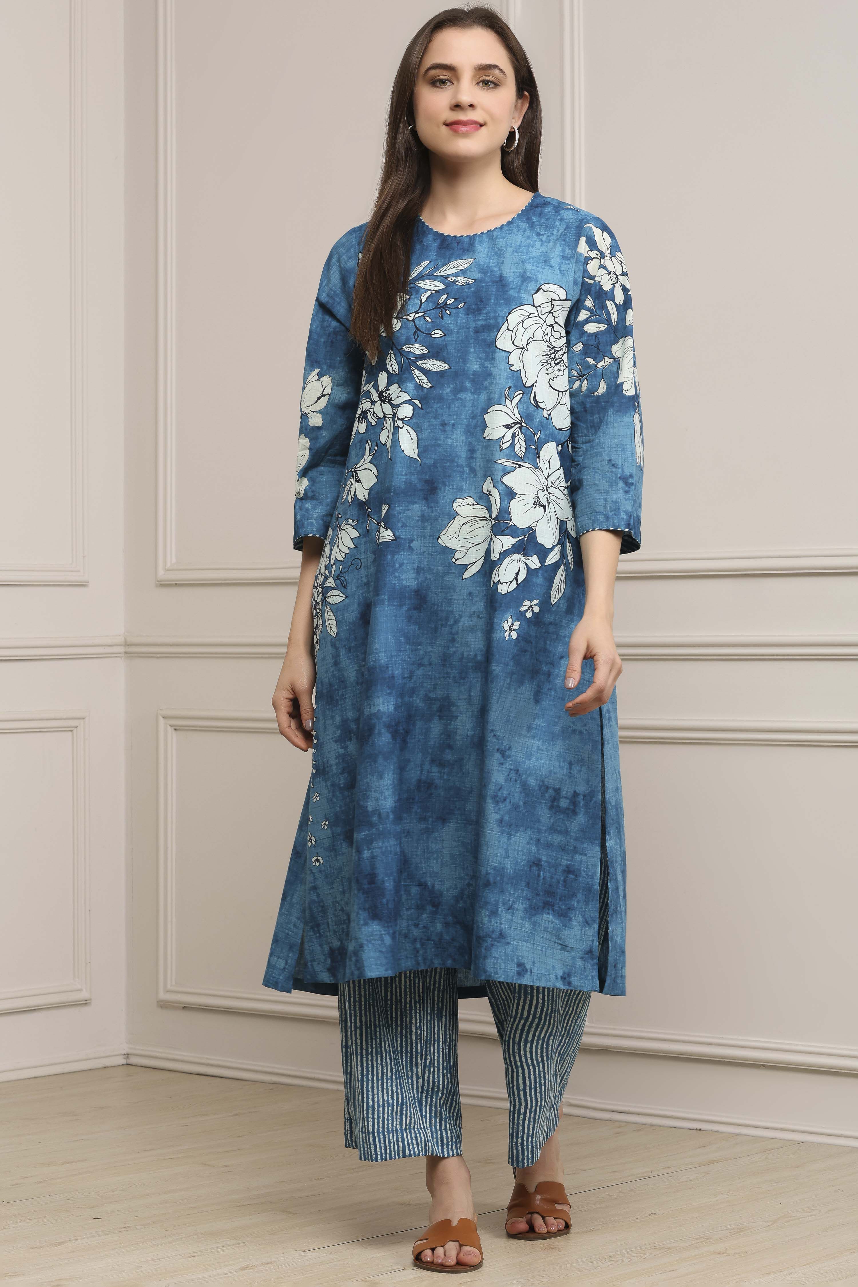 Blue Cotton Floral Printed Straight Kurta Set image number 6