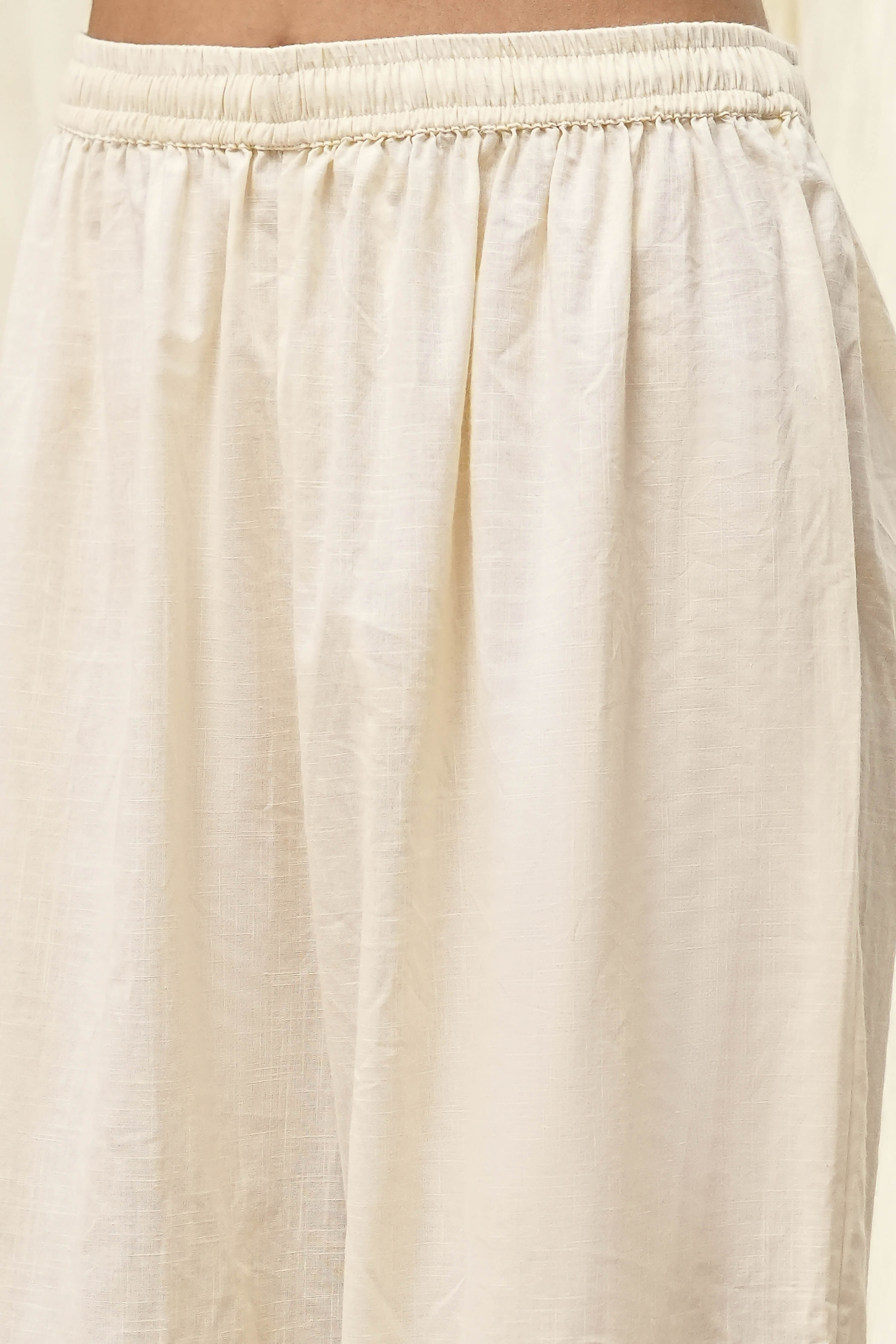 Off-White Cotton Floral Gathered Suit Set image number 2