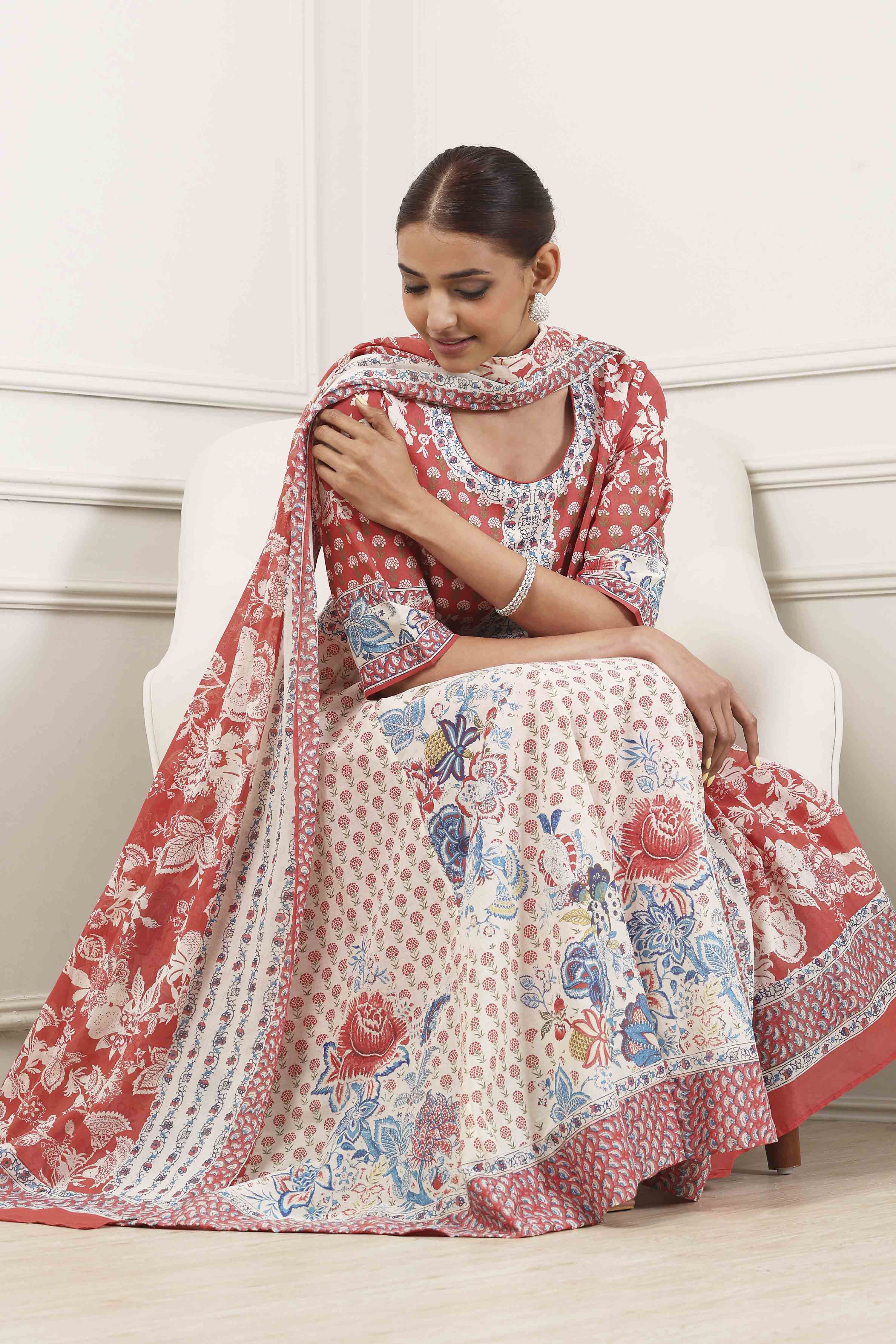 Red and White Cotton Printed Anarkali Suit Set image number 0