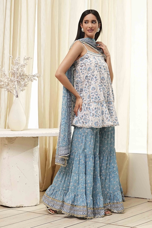 Flared suit set for EOSS