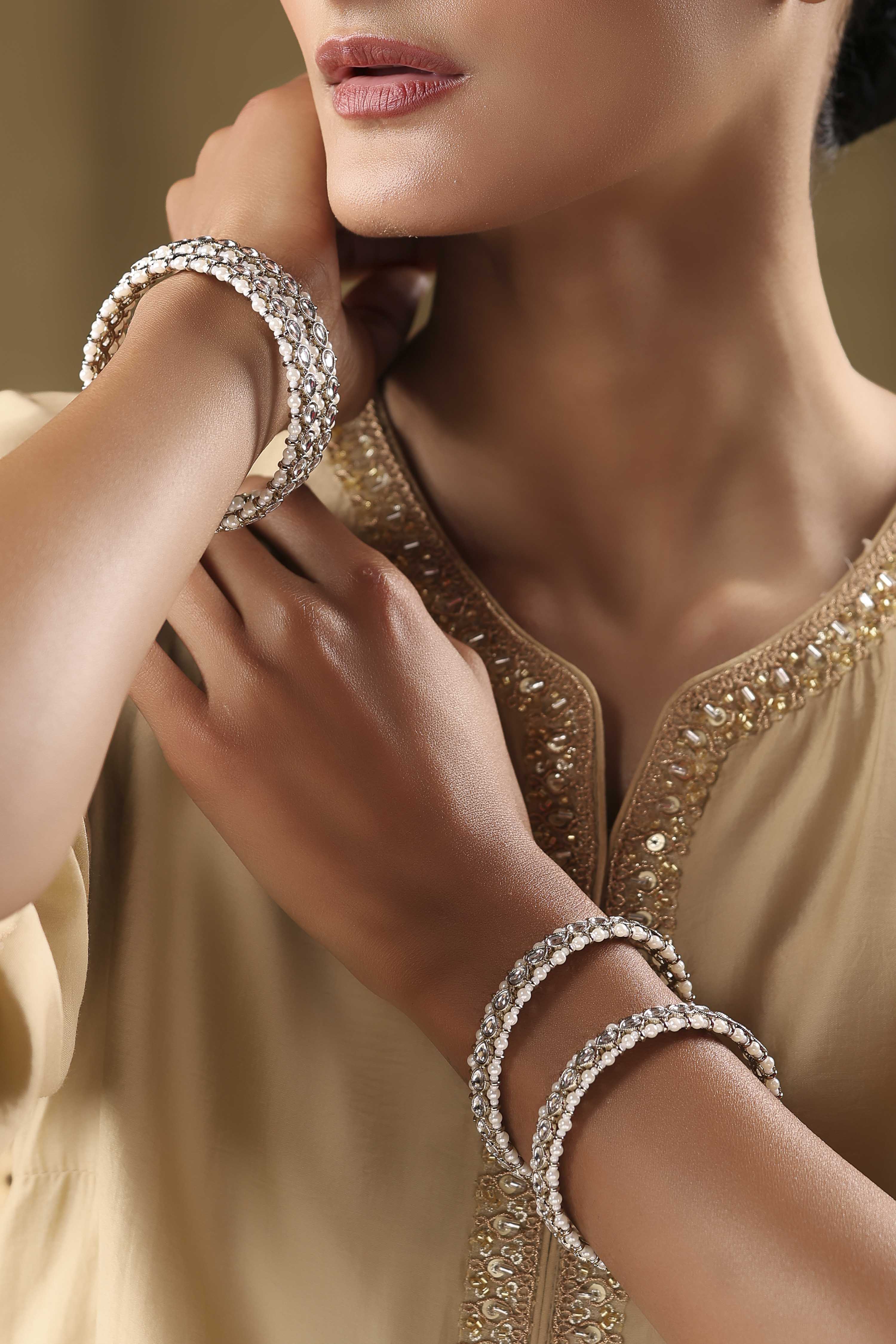 Gold Plated Alloy Pearl Studded Bangles image number 3