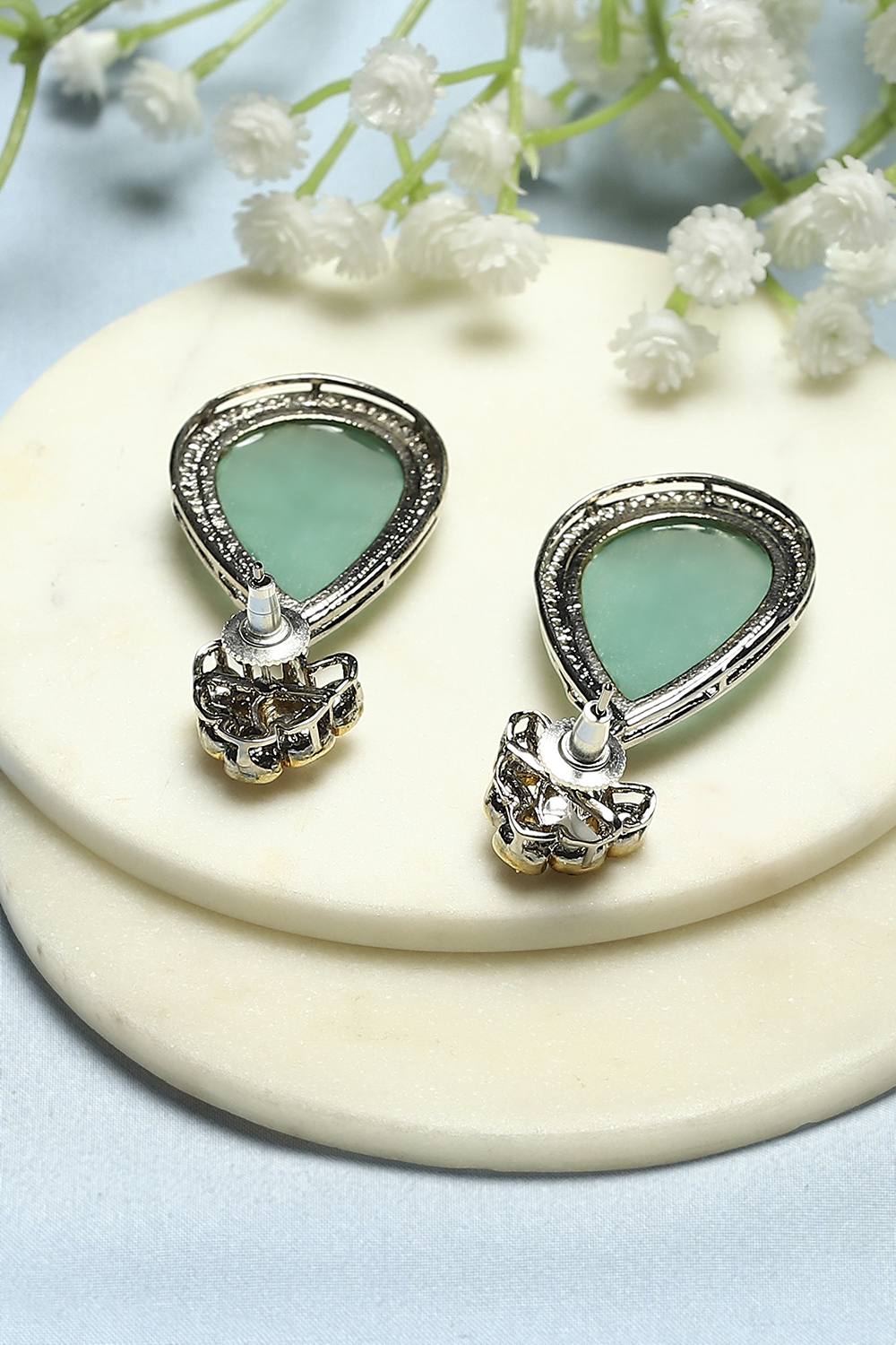Mint Green Gold-Plated Kundan Tear Drop Danglers image number 2