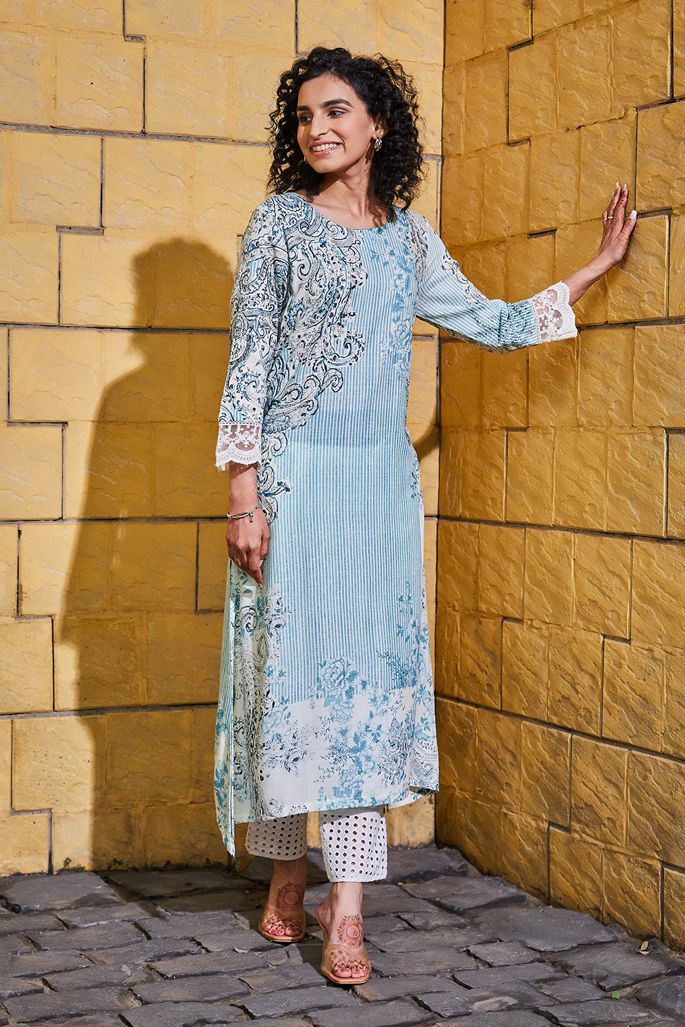 Blue Viscose Straight Kurta image number 5