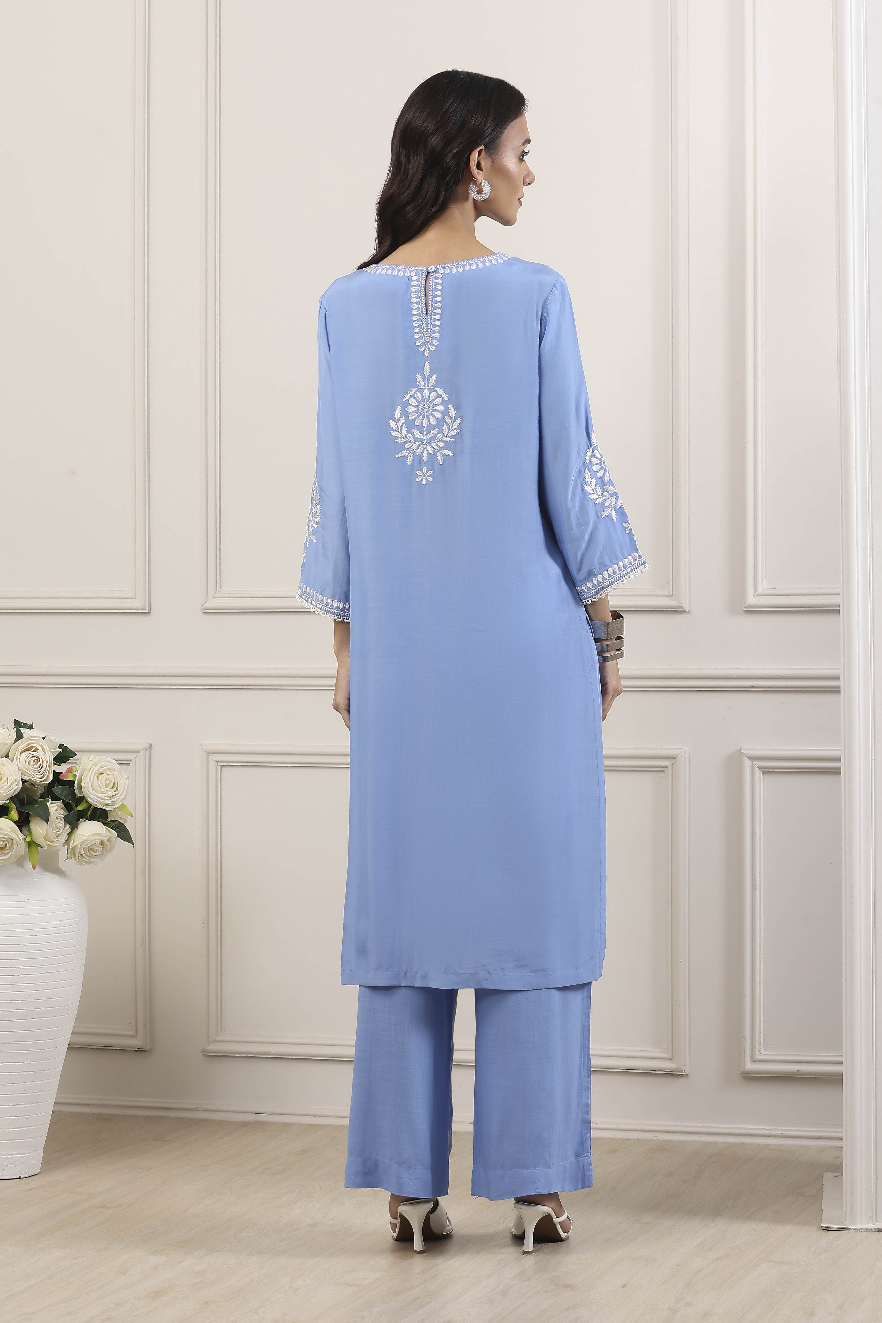 Pink Poly Viscose Floral Embroidered Straight Suit Set image number 3