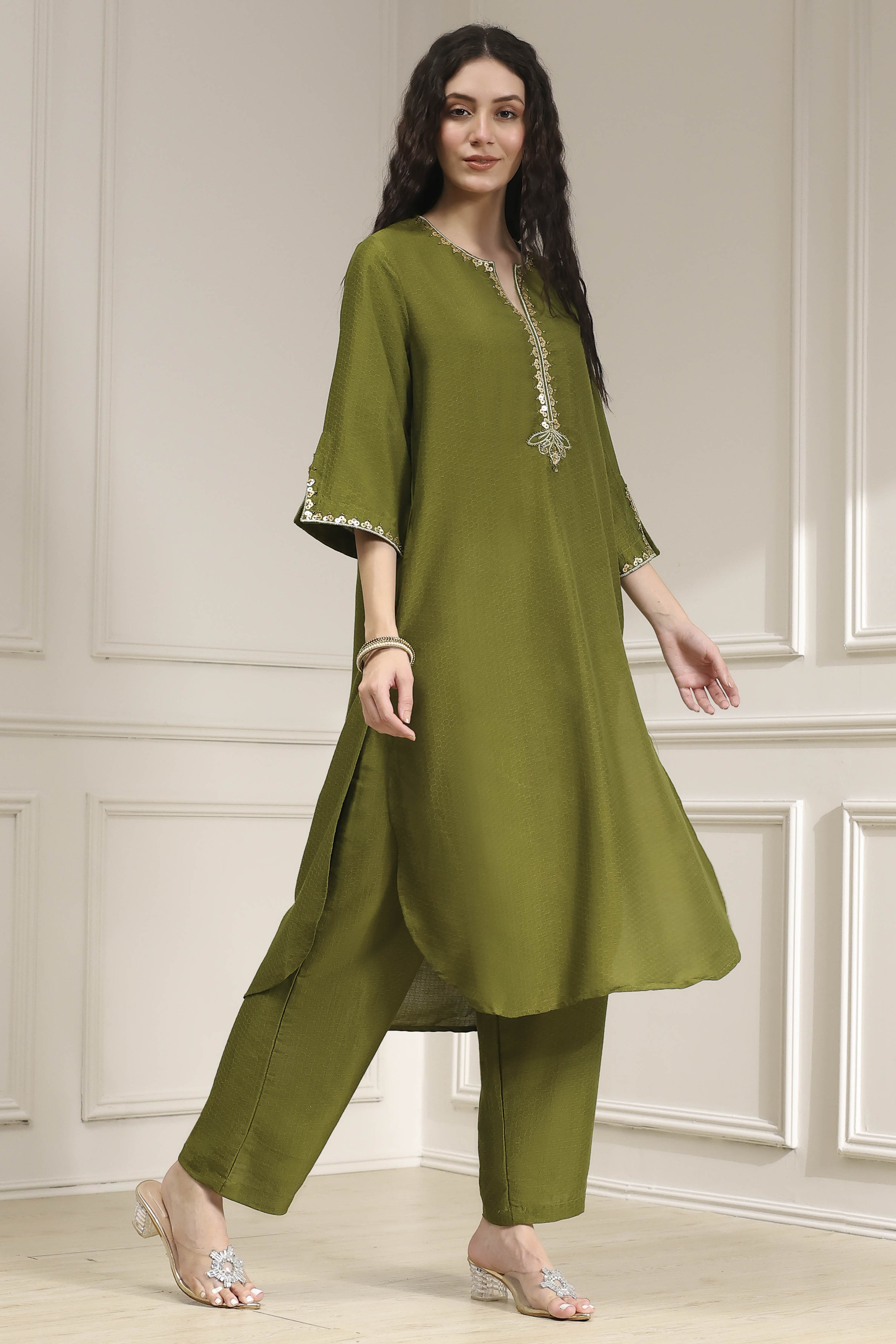 Indigo Blue Dyed Straight Kurta Set image number 5