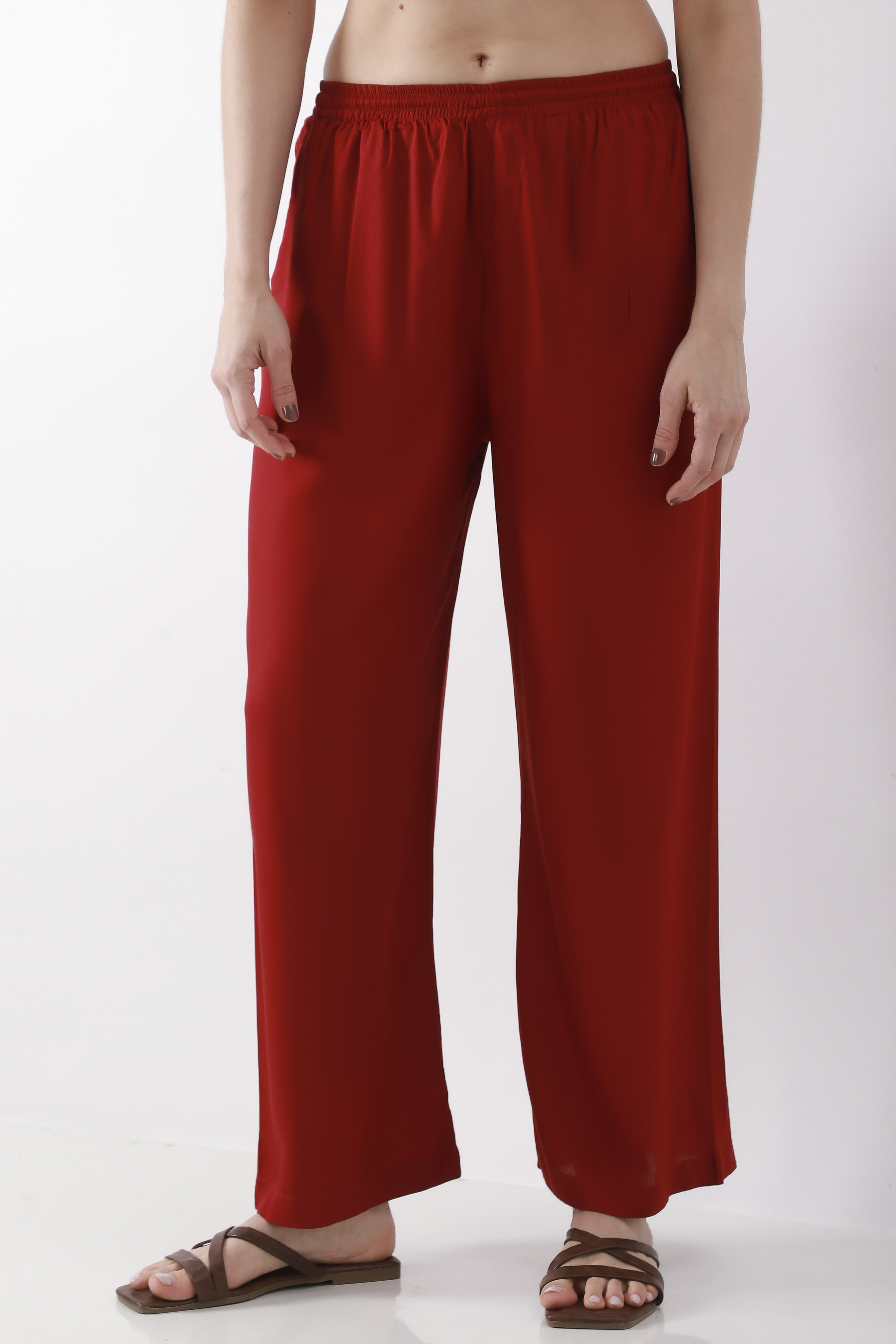Green Solid Straight Palazzos image number 4