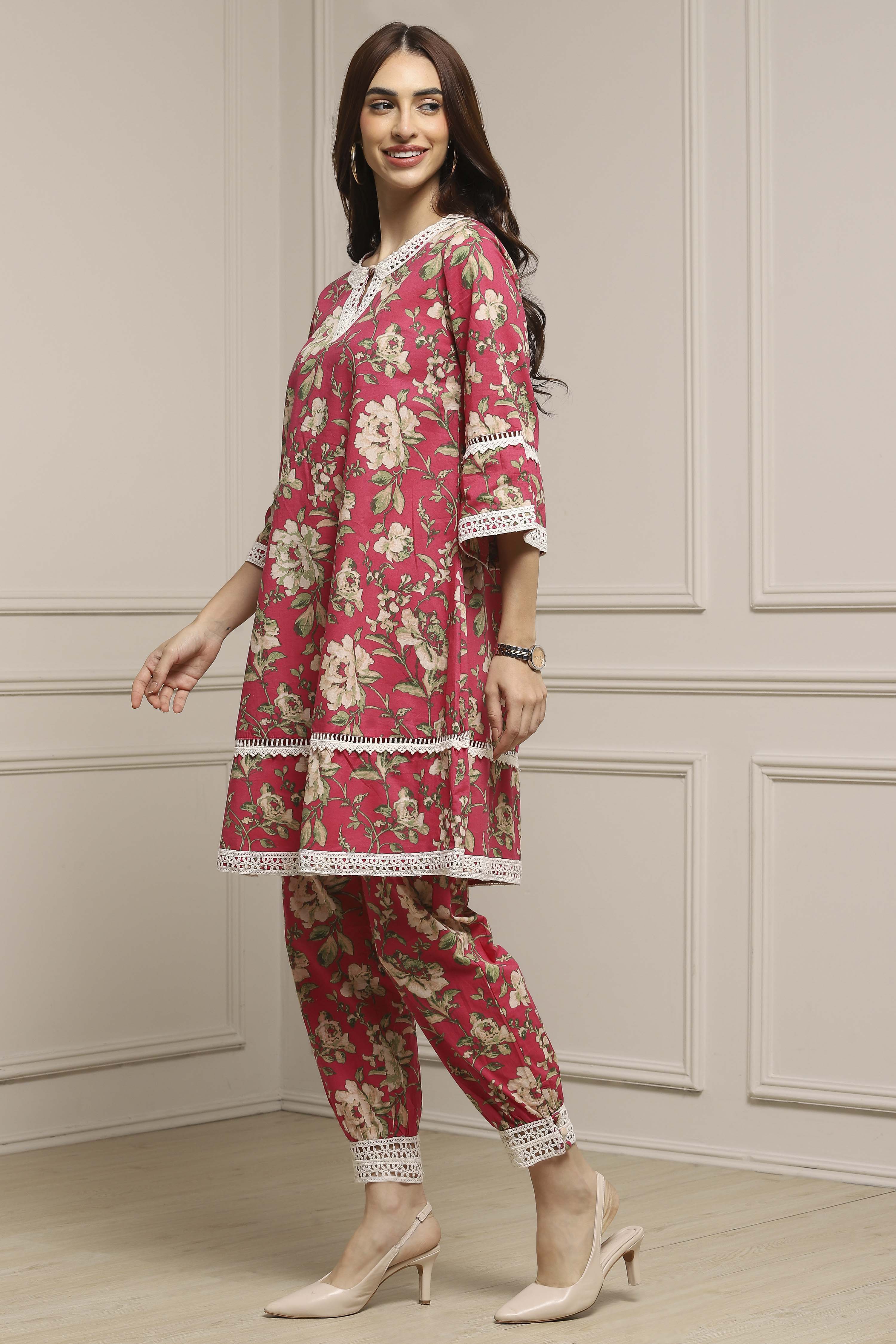 Pink Cotton Floral Straight Co-ord Set image number 5
