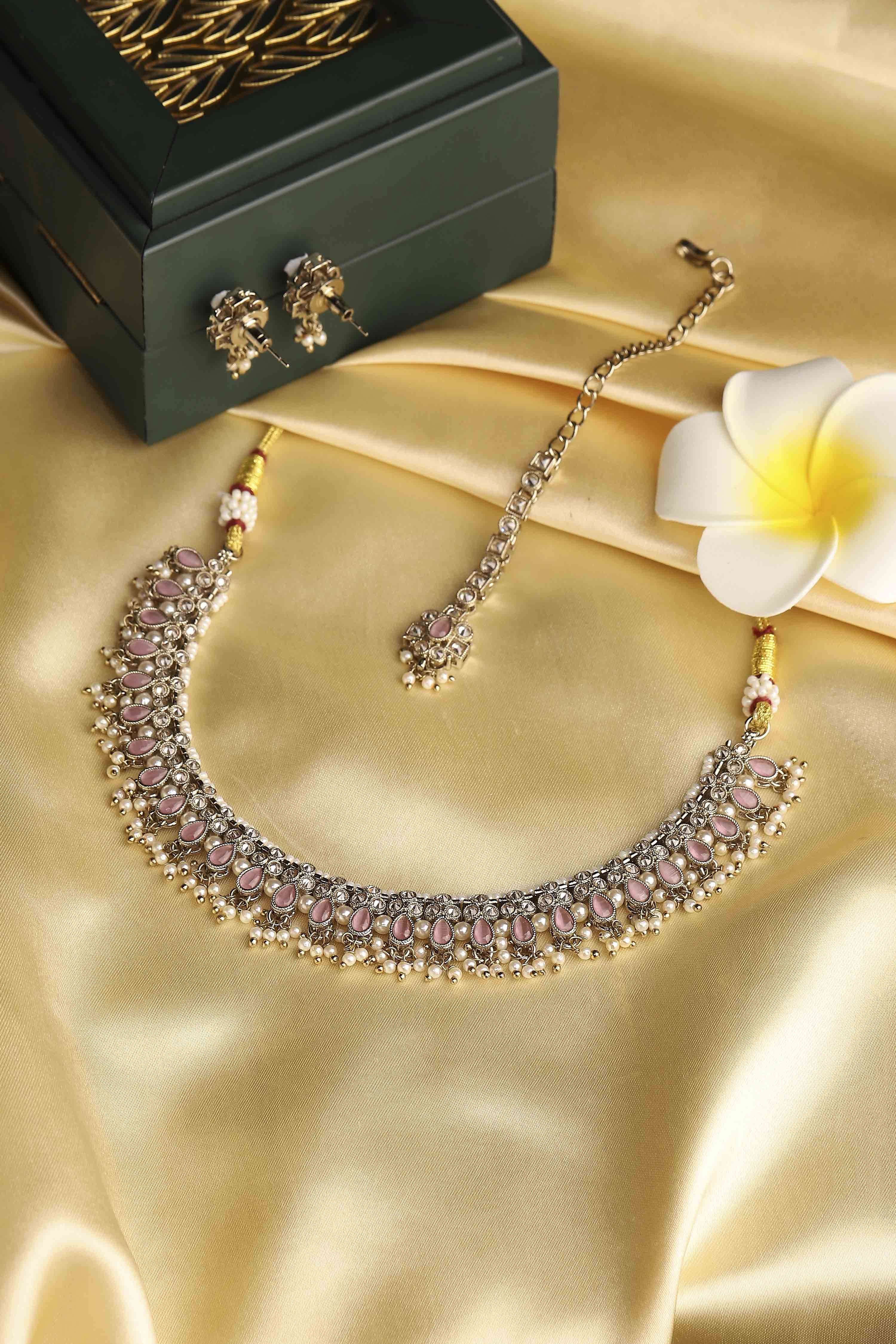Light Pink Alloy Necklace Set image number 2
