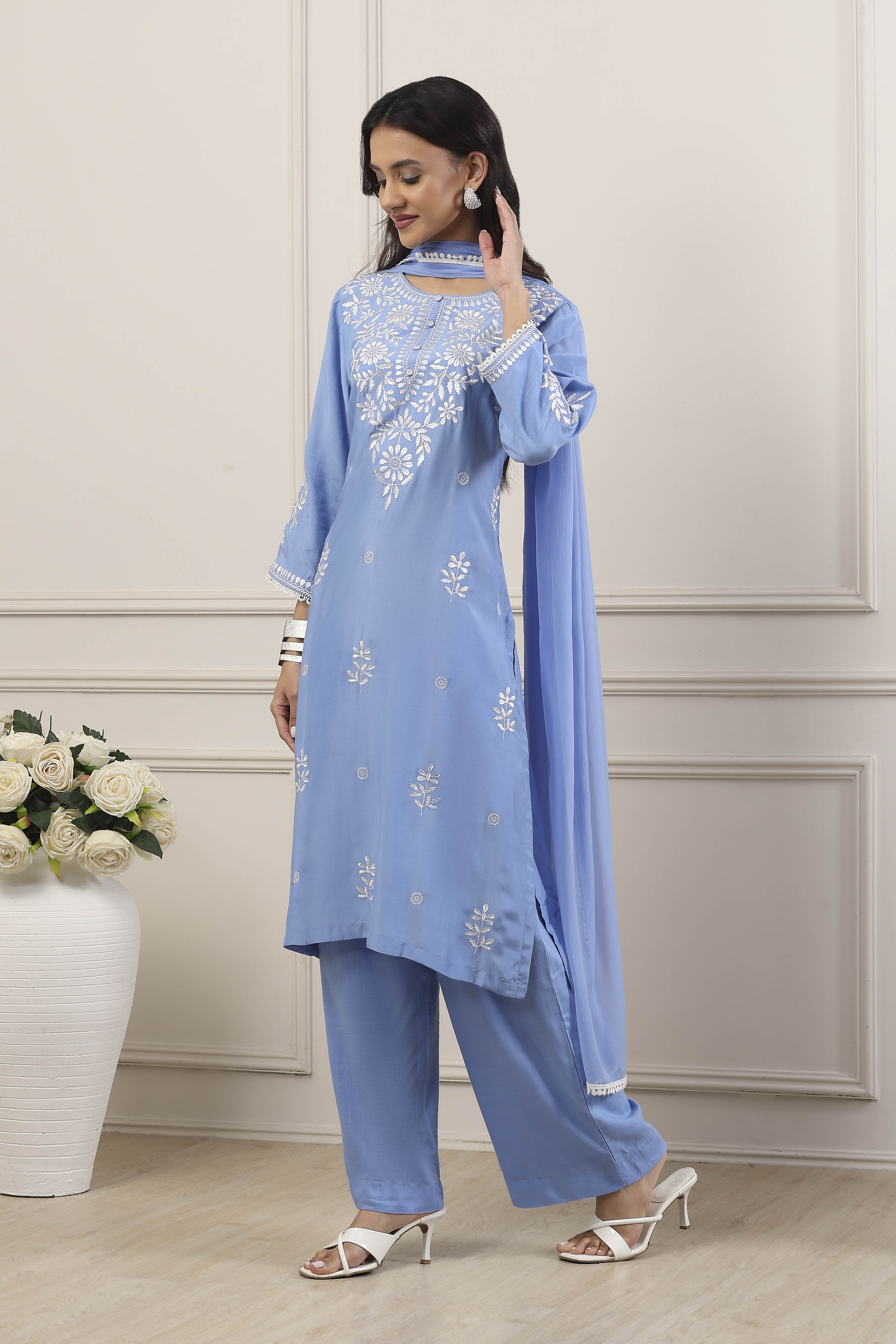 Pink Poly Viscose Floral Embroidered Straight Suit Set image number 4