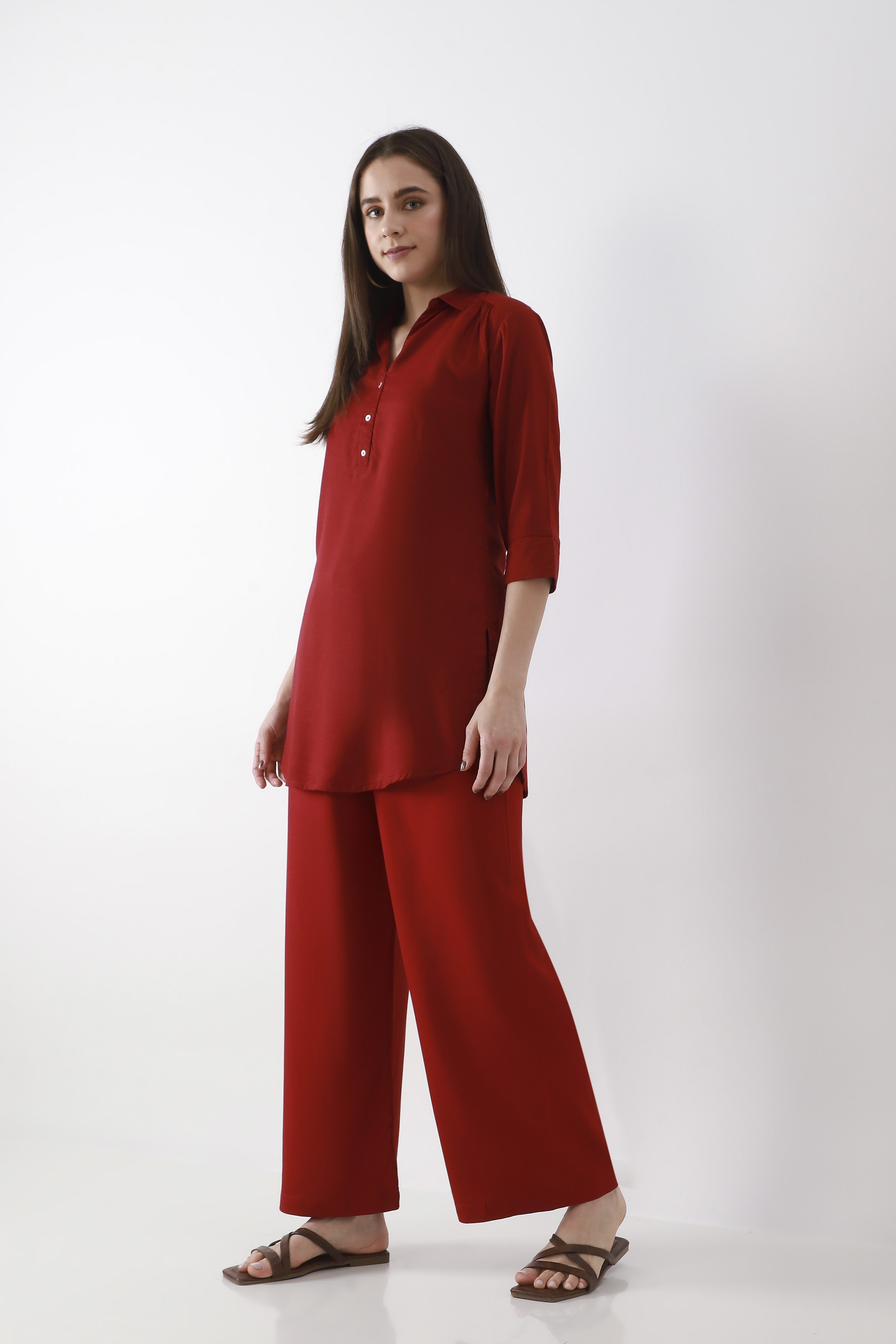 Green Solid Straight Palazzos image number 0