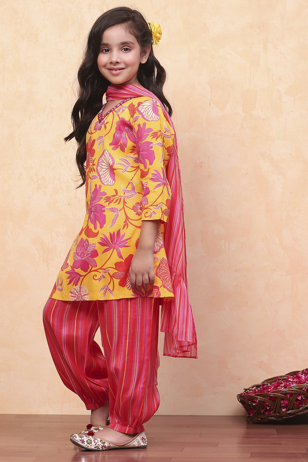 Yellow and Pink Viscose Blend Floral Straight Suit Set image number 3