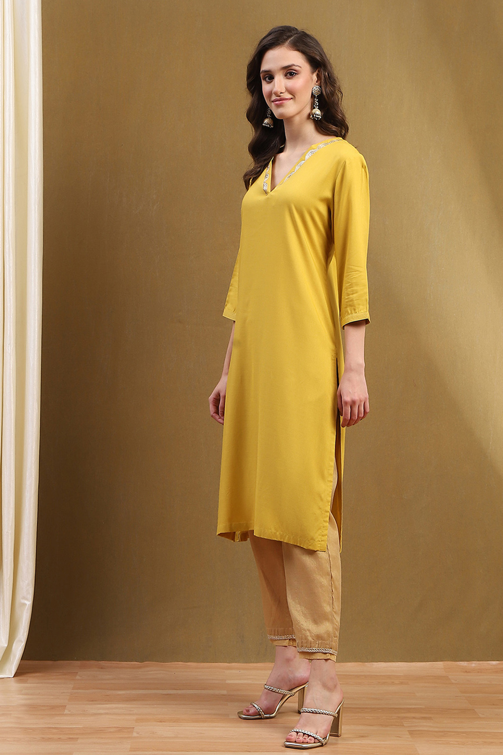 Electric Blue Solid Straight Kurta image number 2