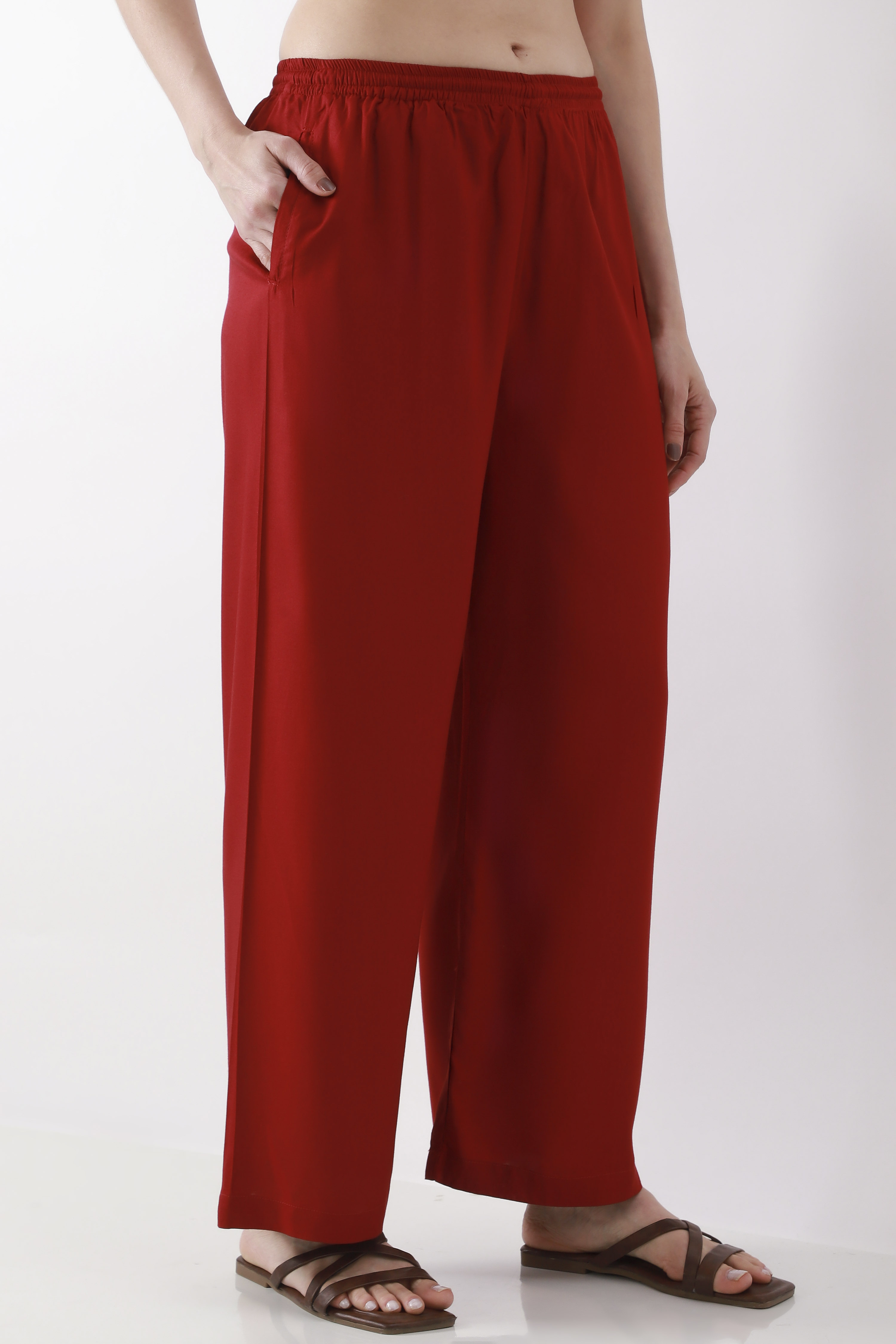 Green Solid Straight Palazzos image number 3
