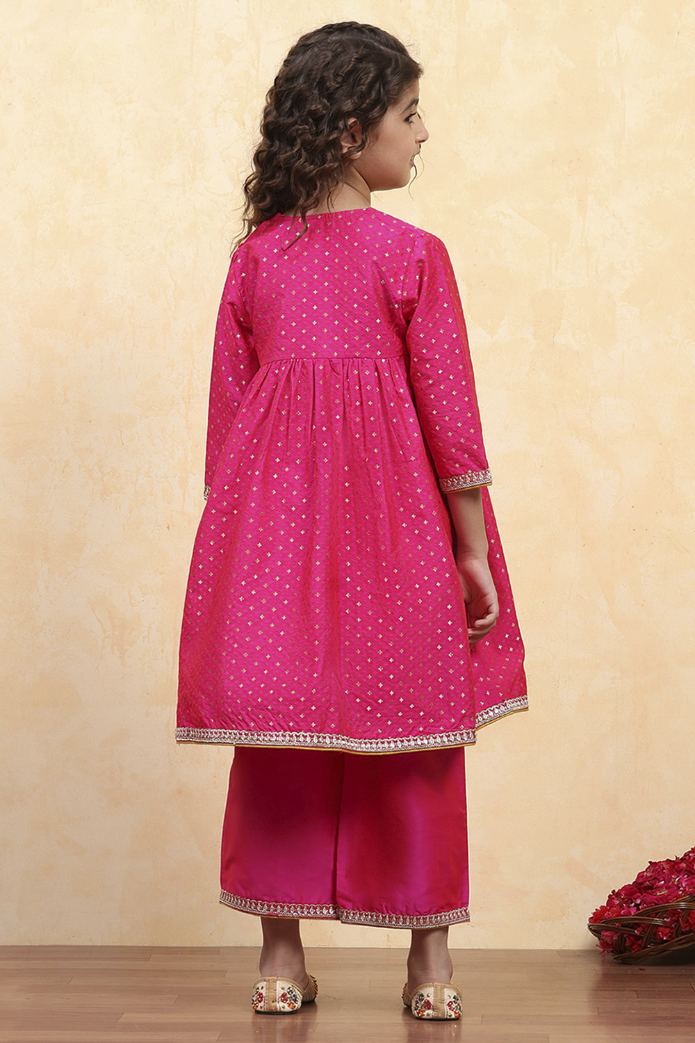 Pink Polyester Yarndyed Gathered Suit Set image number 4