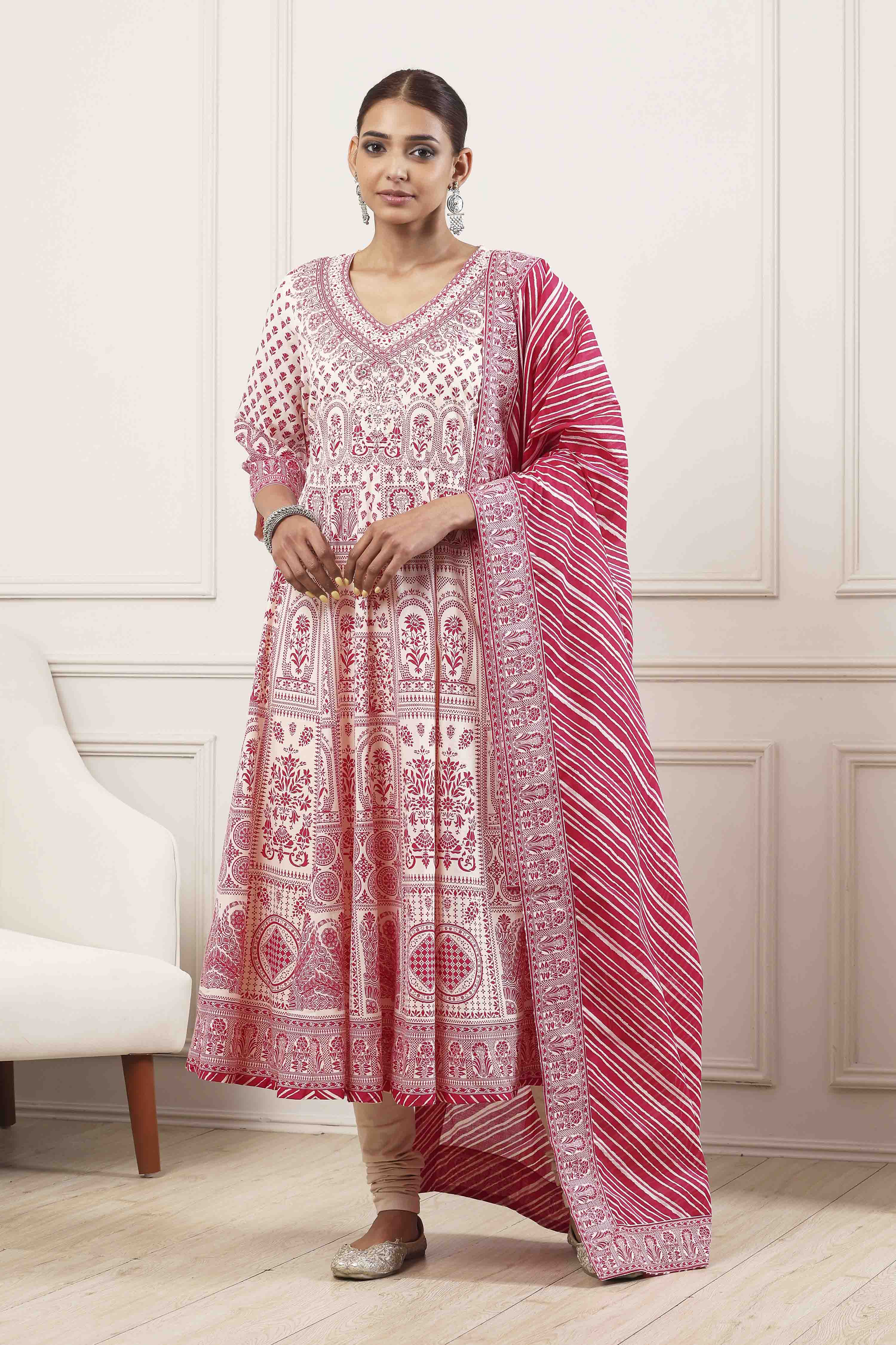 Off-White Cotton Floral Printed Kalidar Suit Set image number 0