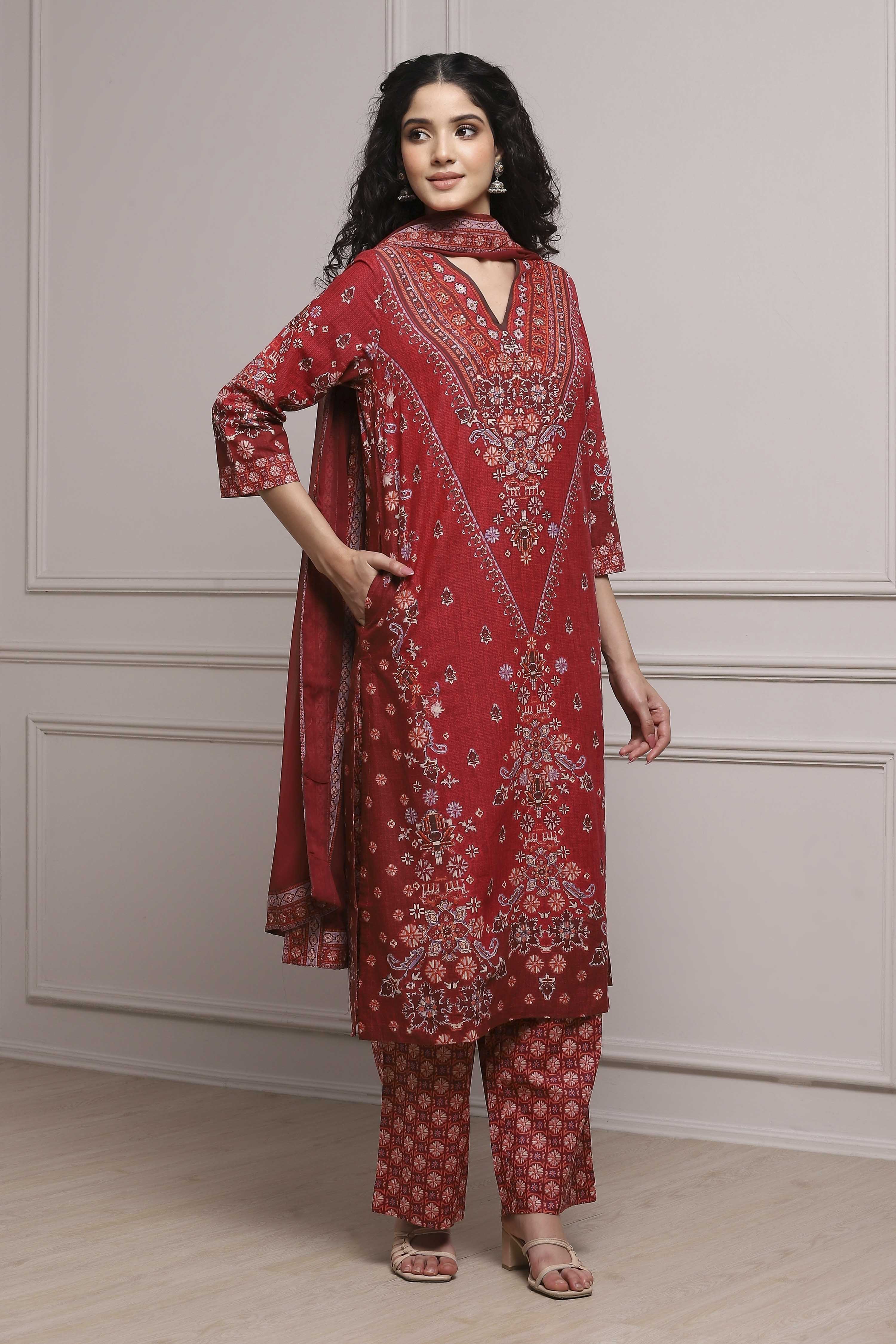 Red Cotton Printed Straight Suit Set image number 5
