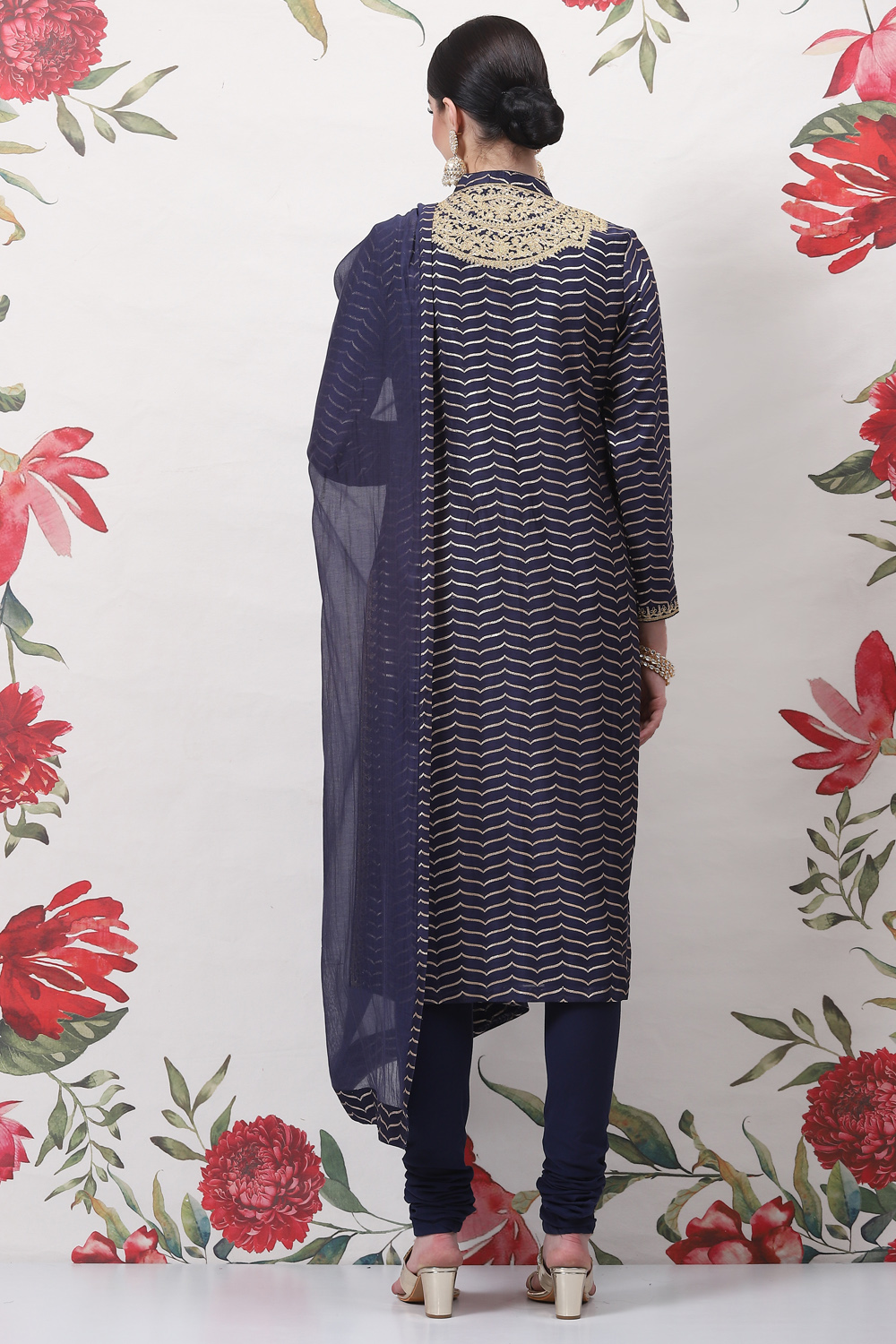 Blue Cotton Silk Straight Yarndyed Suit Set image number 5