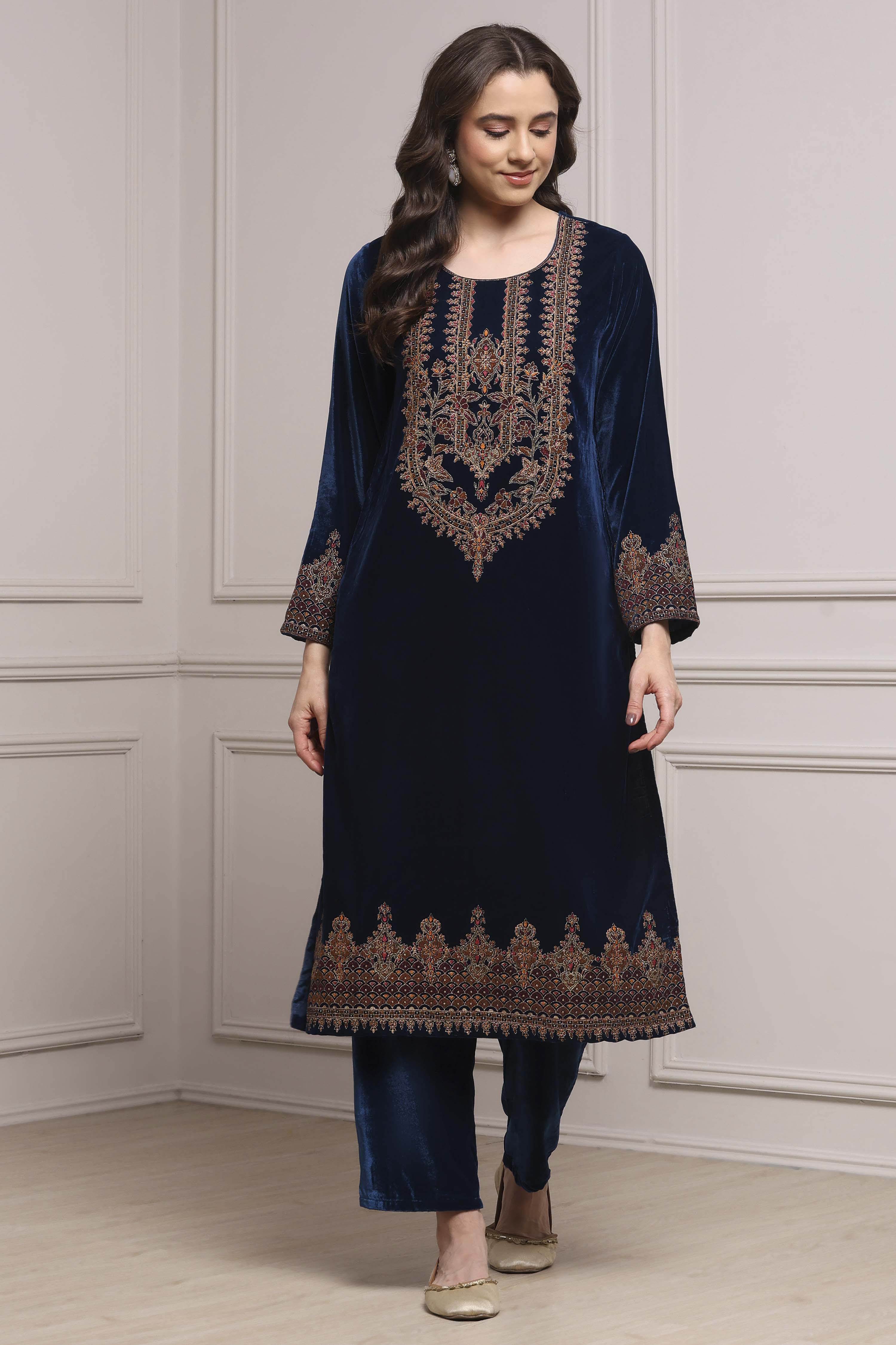 Teal Velvet Straight Winter Kurta Set image number 0