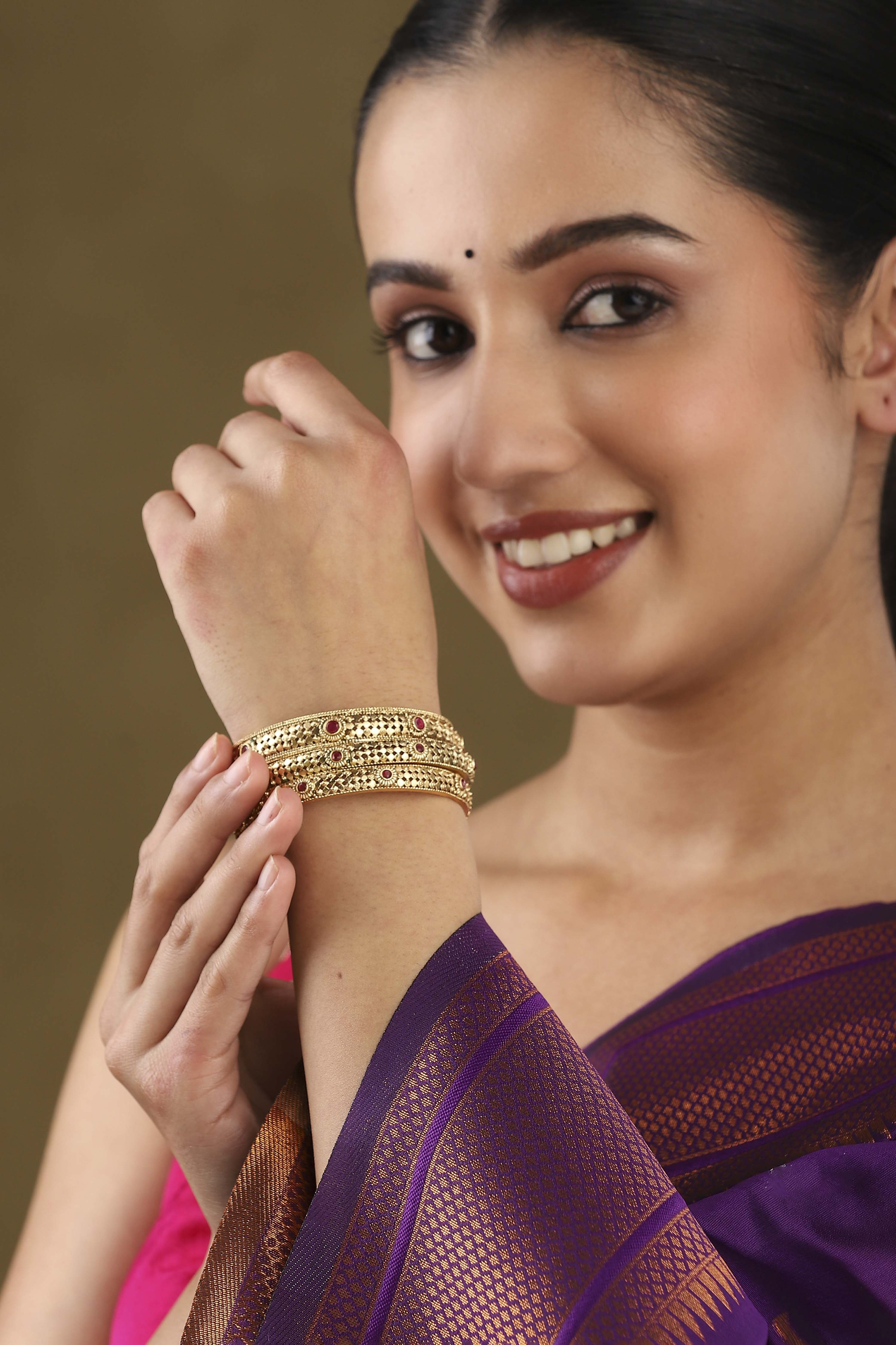 Red Gold Plated Alloy Studded Bangles image number 3