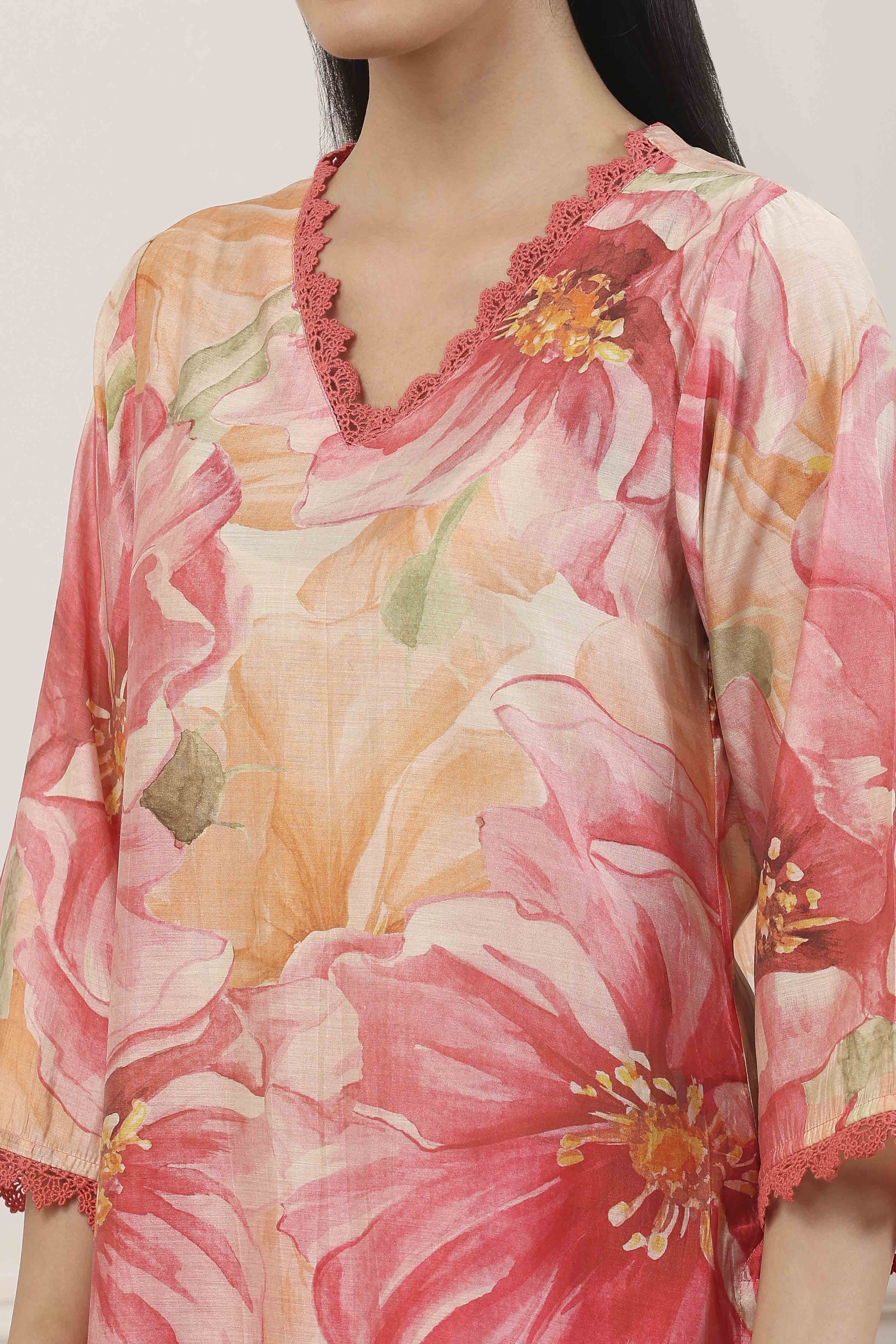Pink Floral Print Lace Trim Straight Suit Set image number 1