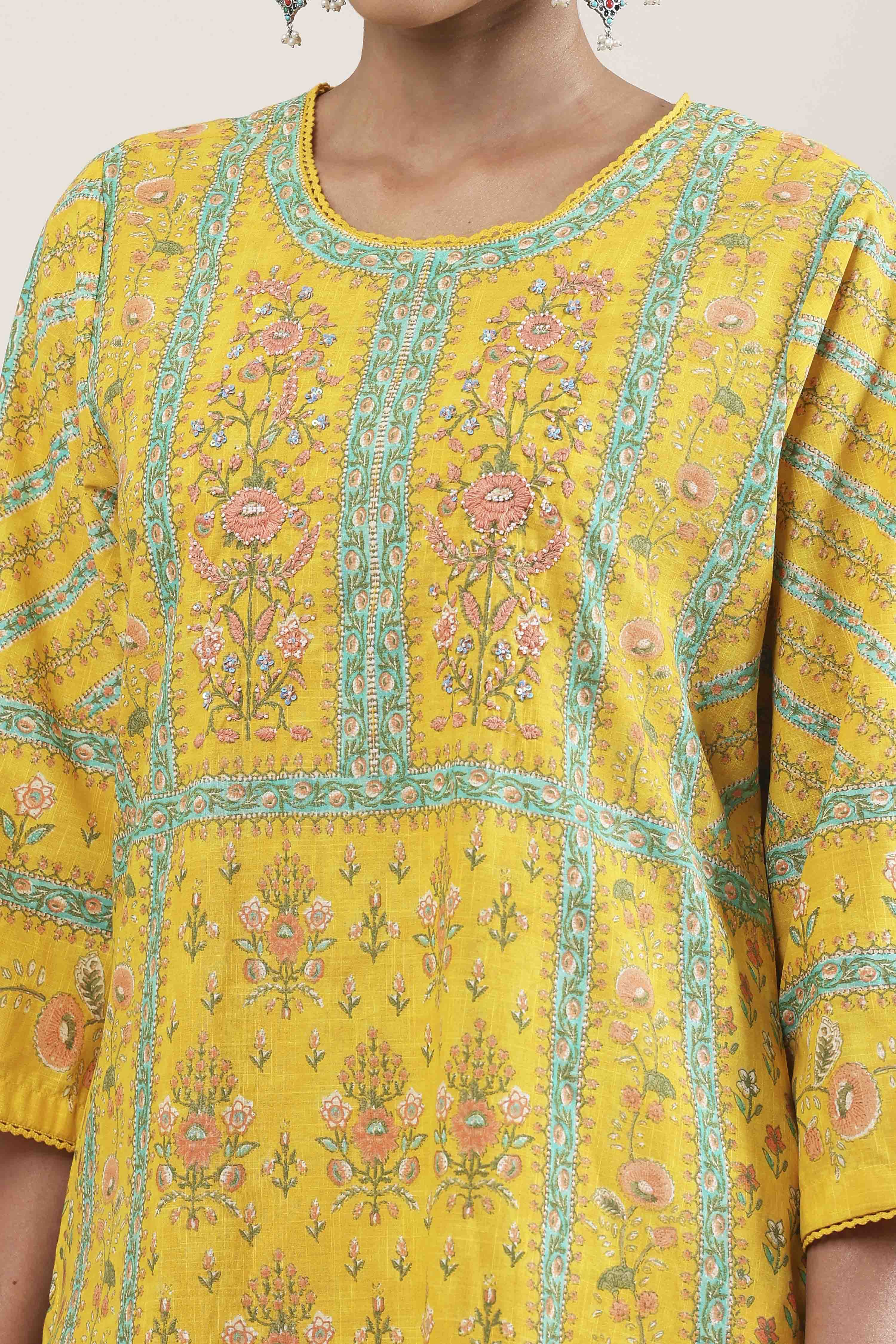 Cream-Colored Cotton Printed Straight Suit Set image number 1