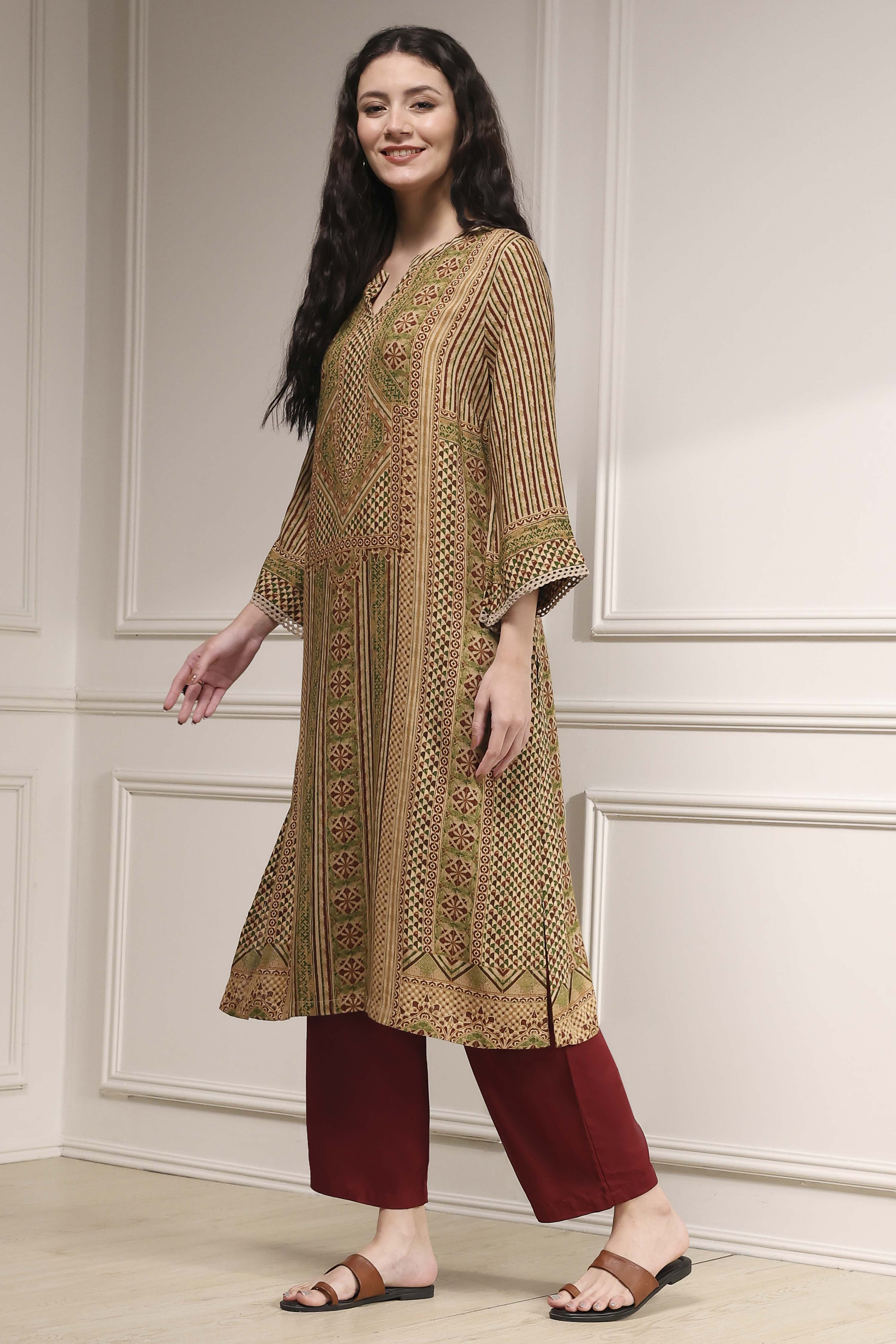 Blue Printed Straight Kurta image number 2
