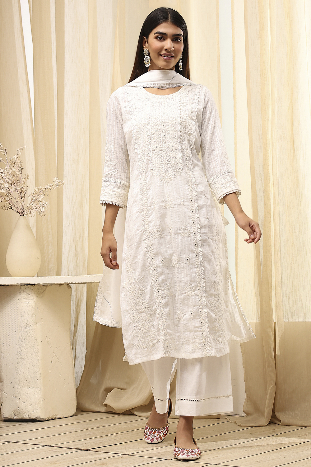 Off White Cotton Straight Embroidered Fusion Set image number 6