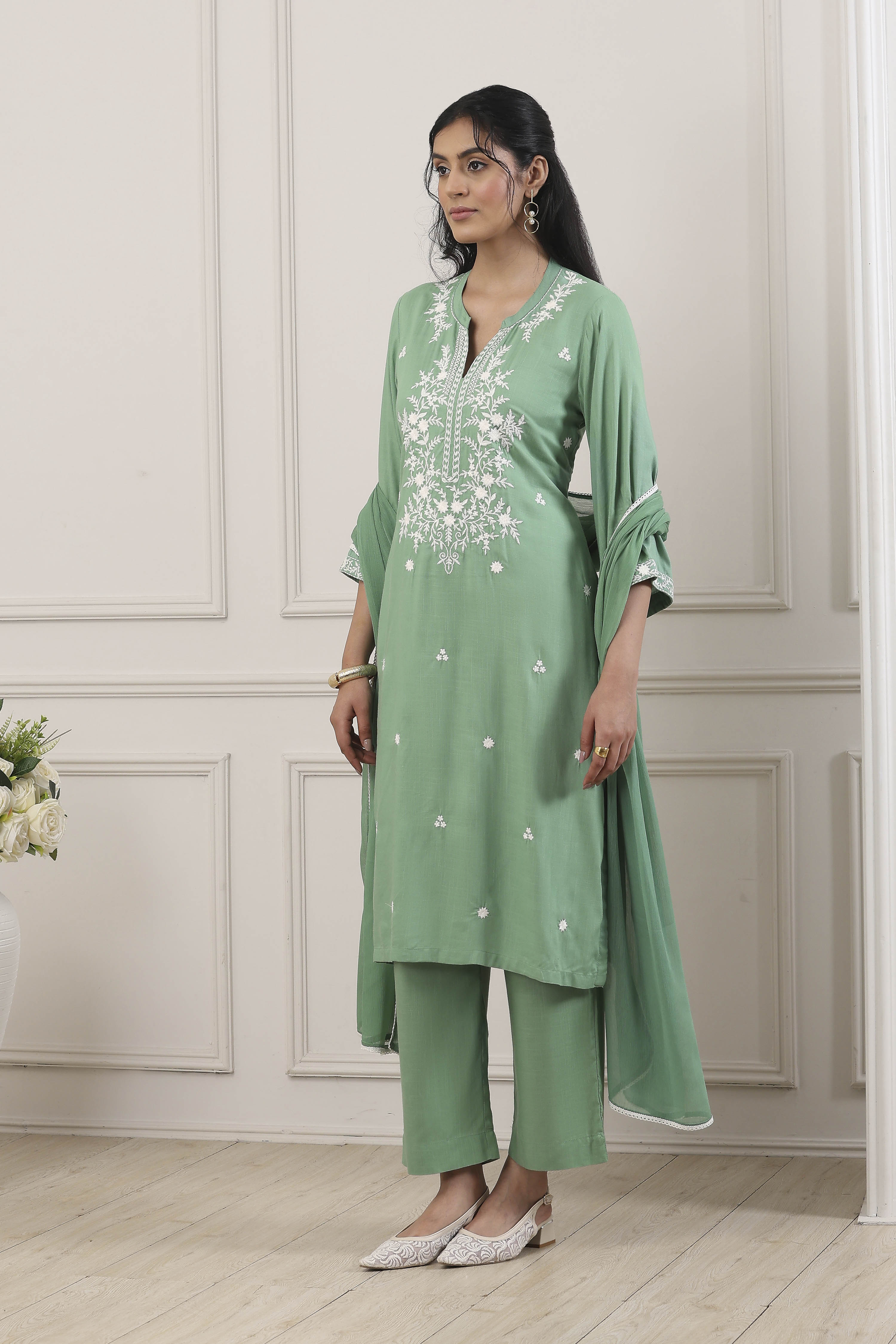 Pink Viscose Floral Embroidered Straight Suit Set image number 3