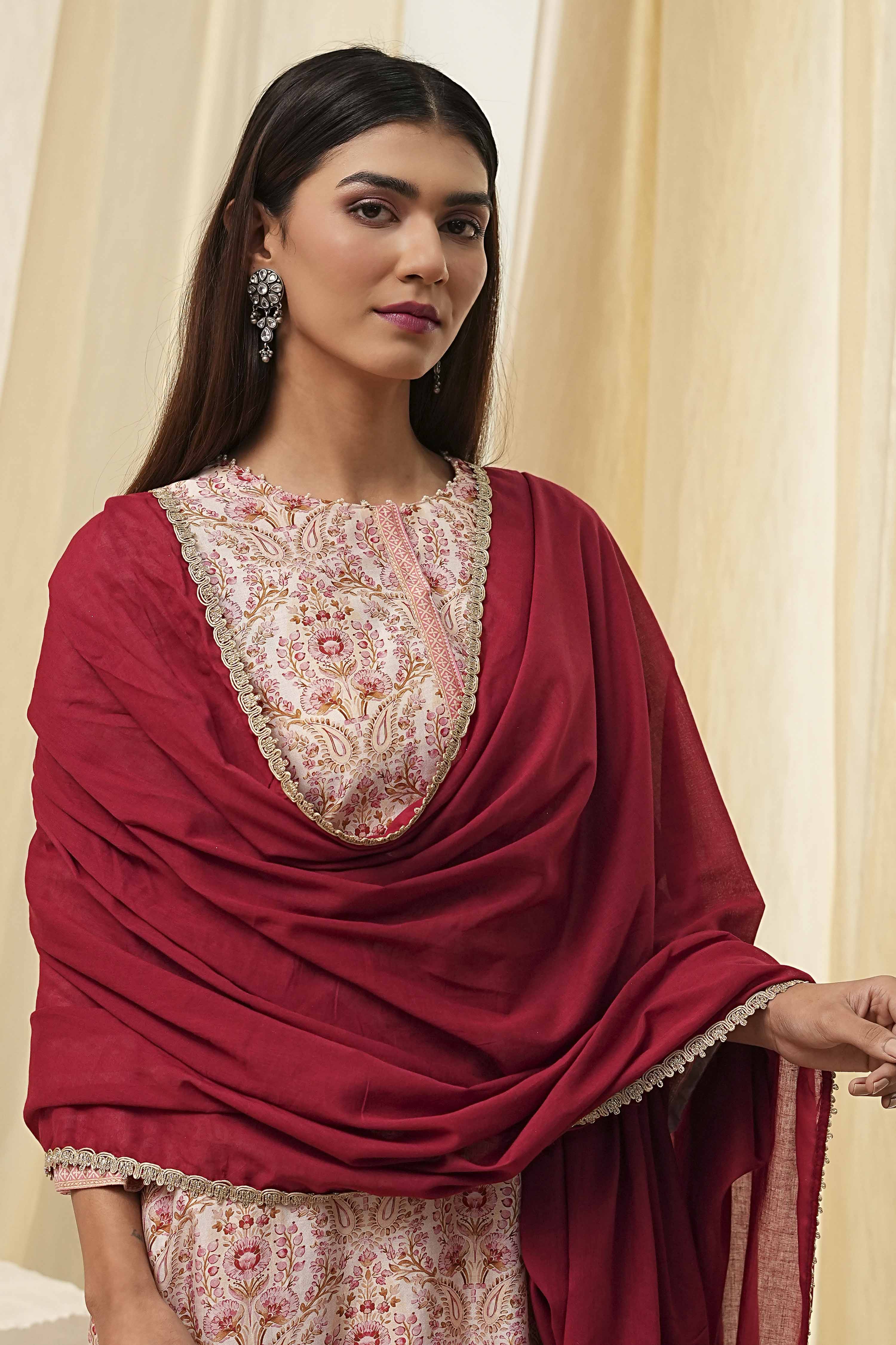 Red Cotton Solid Dupatta image number 1
