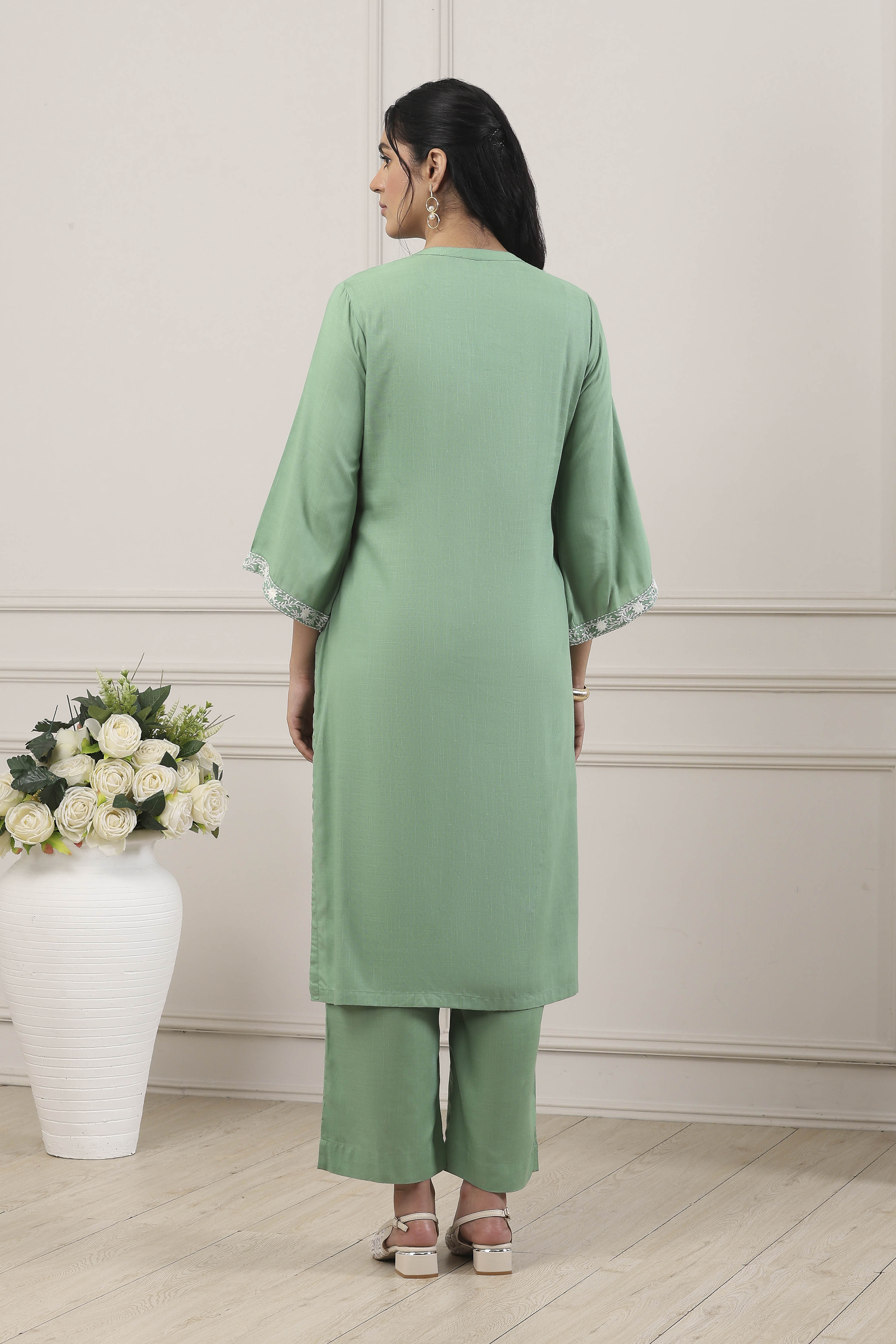 Pink Viscose Floral Embroidered Straight Suit Set image number 4