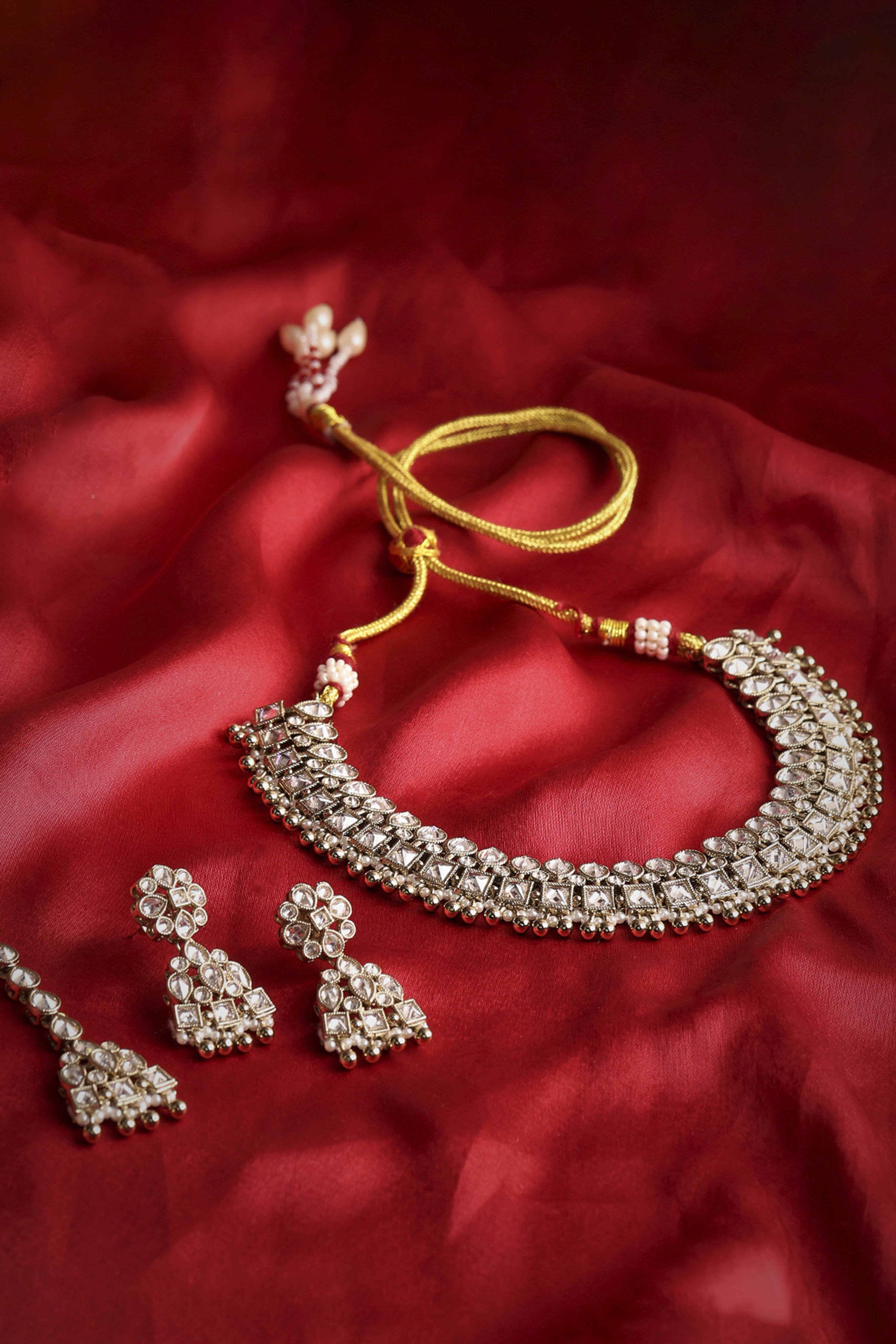 Silver Toned Gold Plated Alloy Studded Necklace Set image number 0