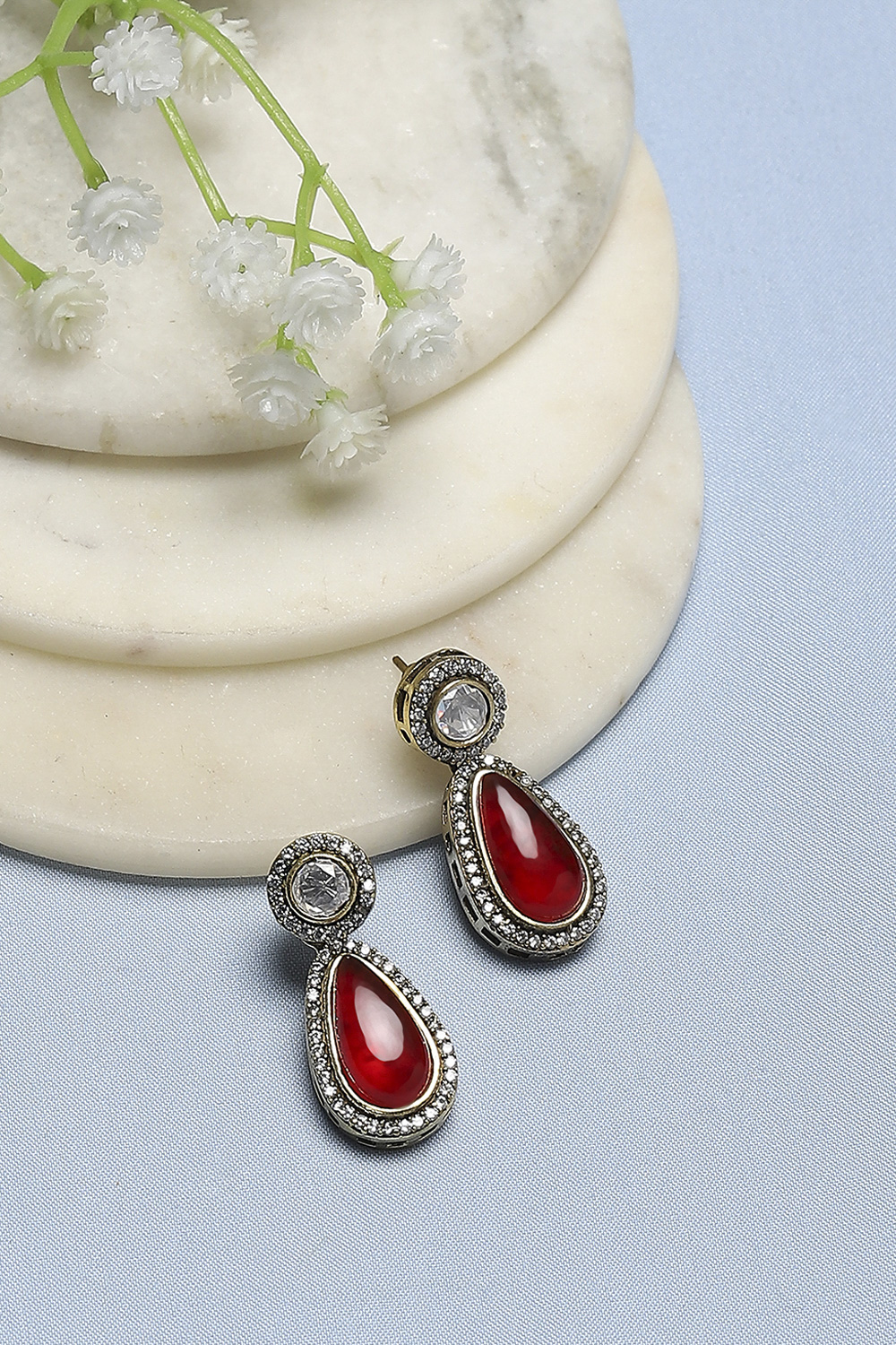 Red Brass Necklace Set image number 0