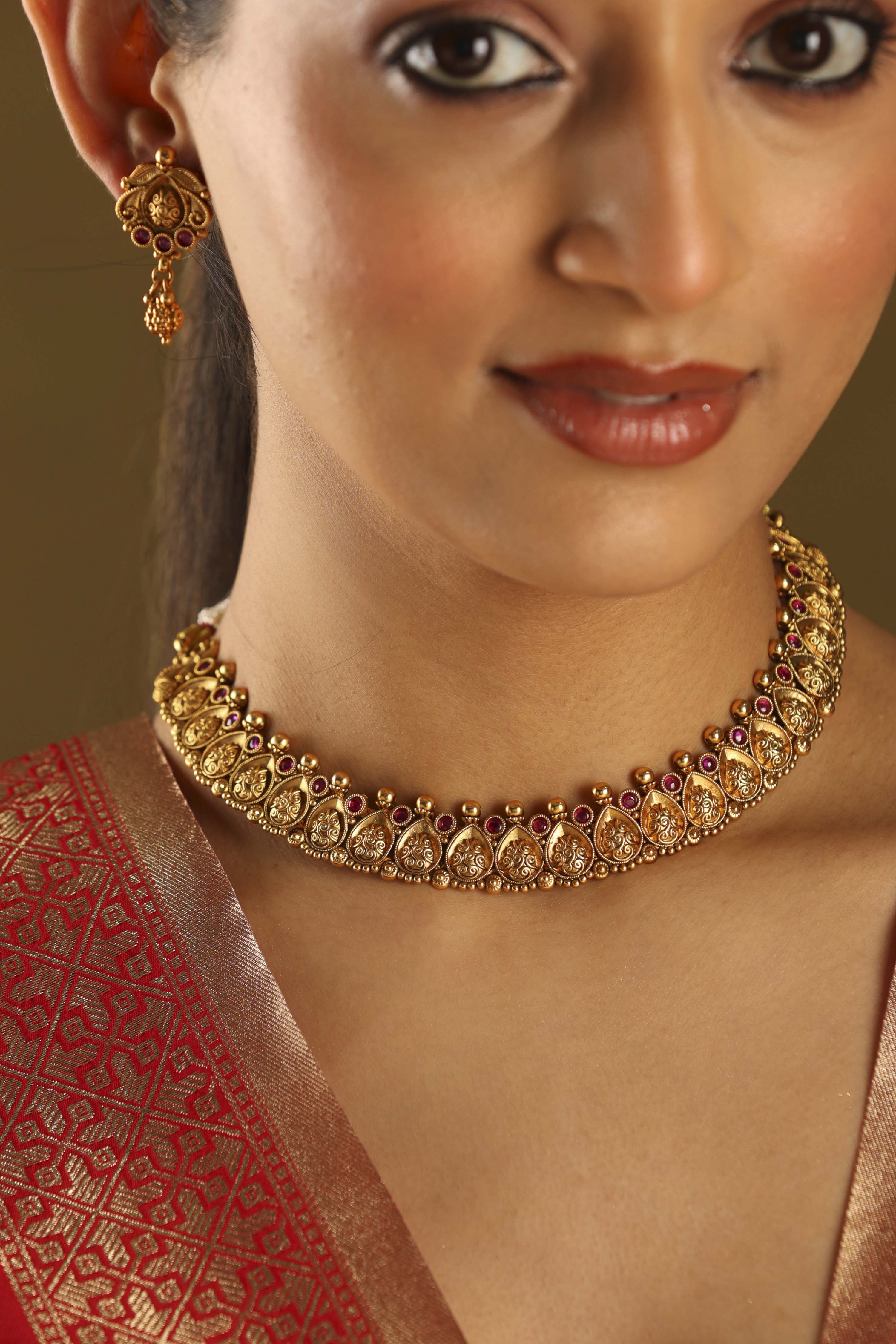 Gold Plated Brass Studded Necklace Set image number 1