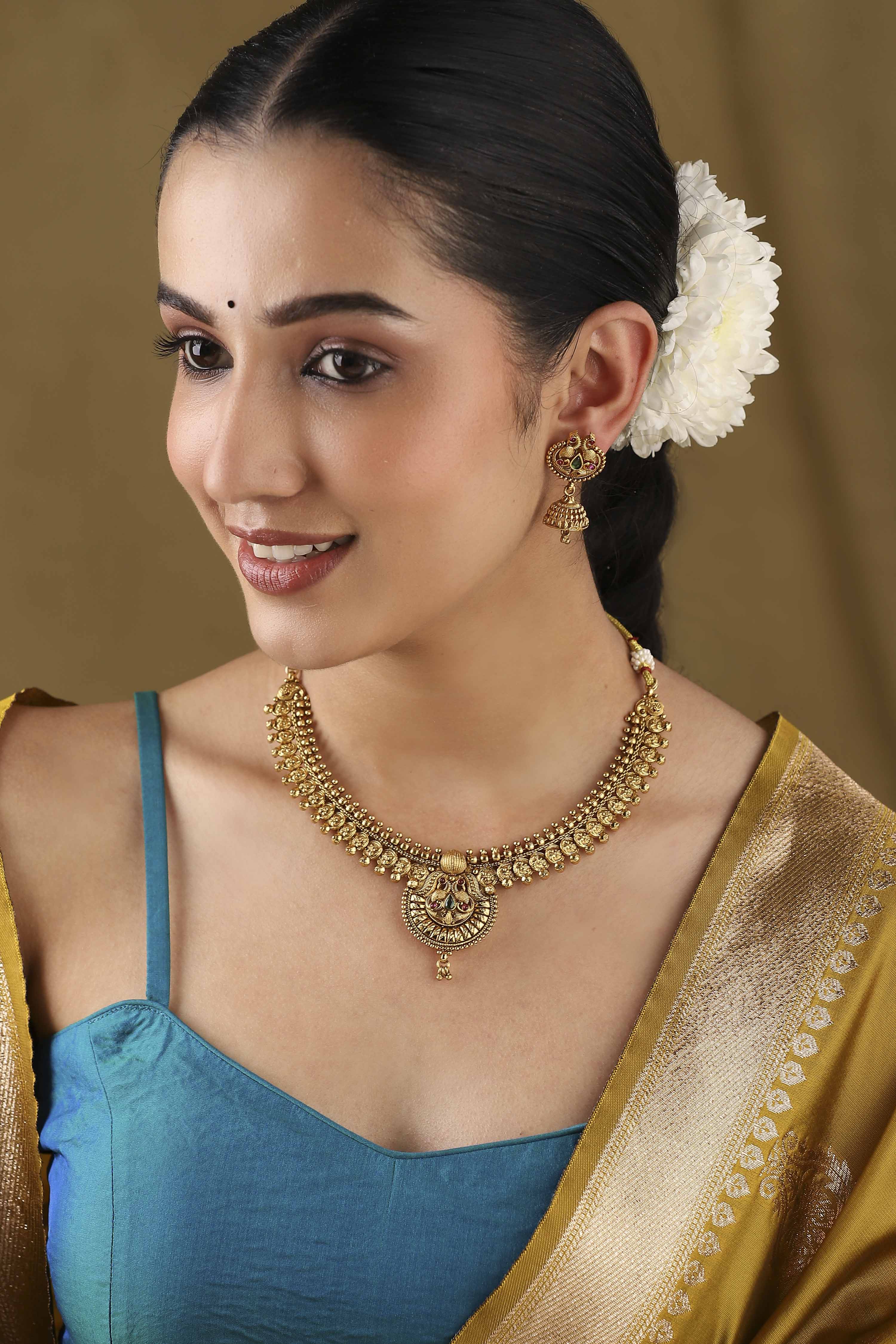 Gold Plated Brass Minimal Stone Studded Necklace Set image number 6